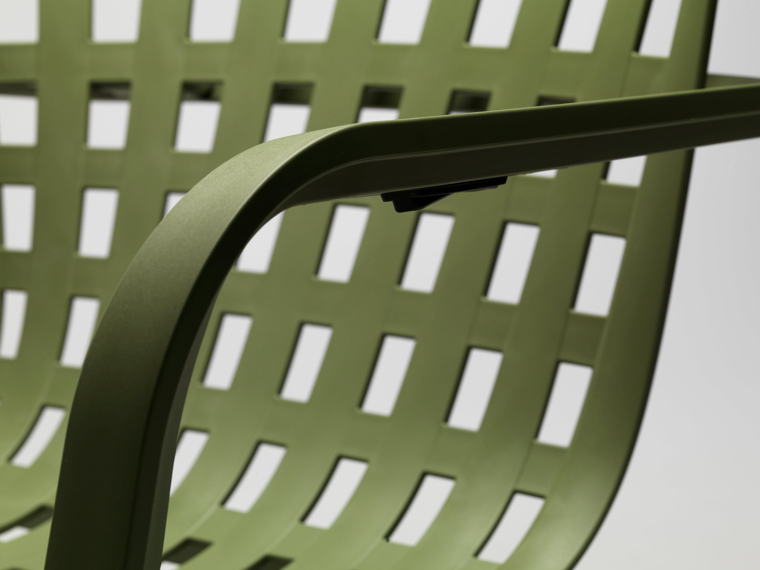 FOLIO Outdoor Armchair in Brown