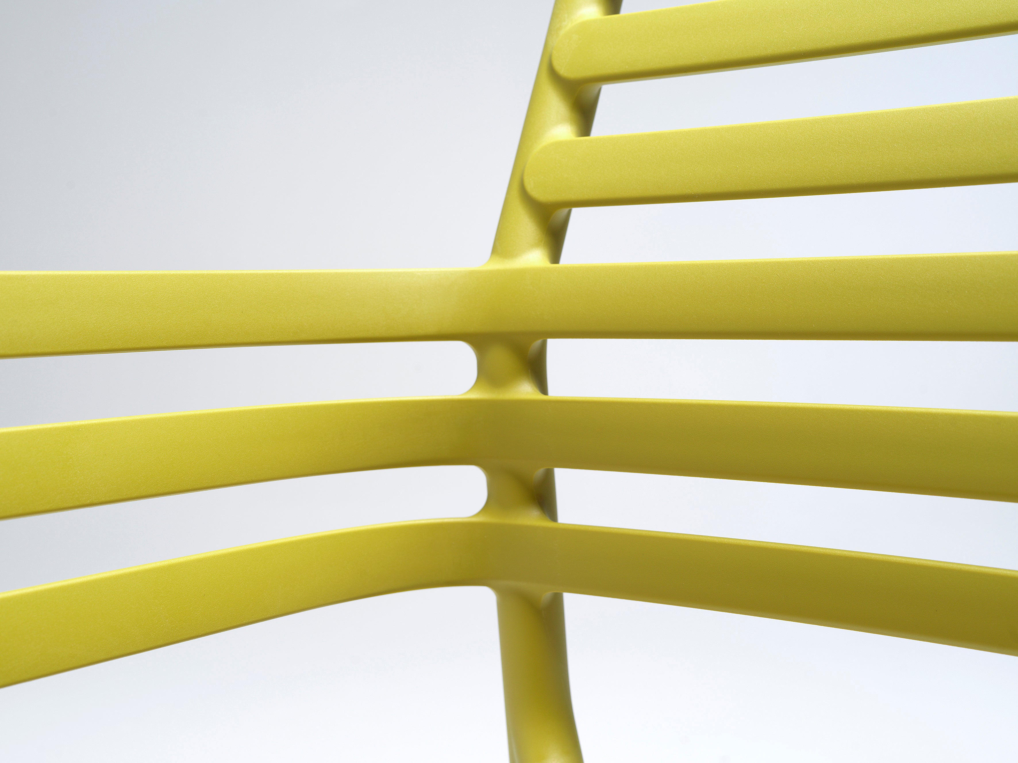 Outdoor chair with armrests DOGA agave
