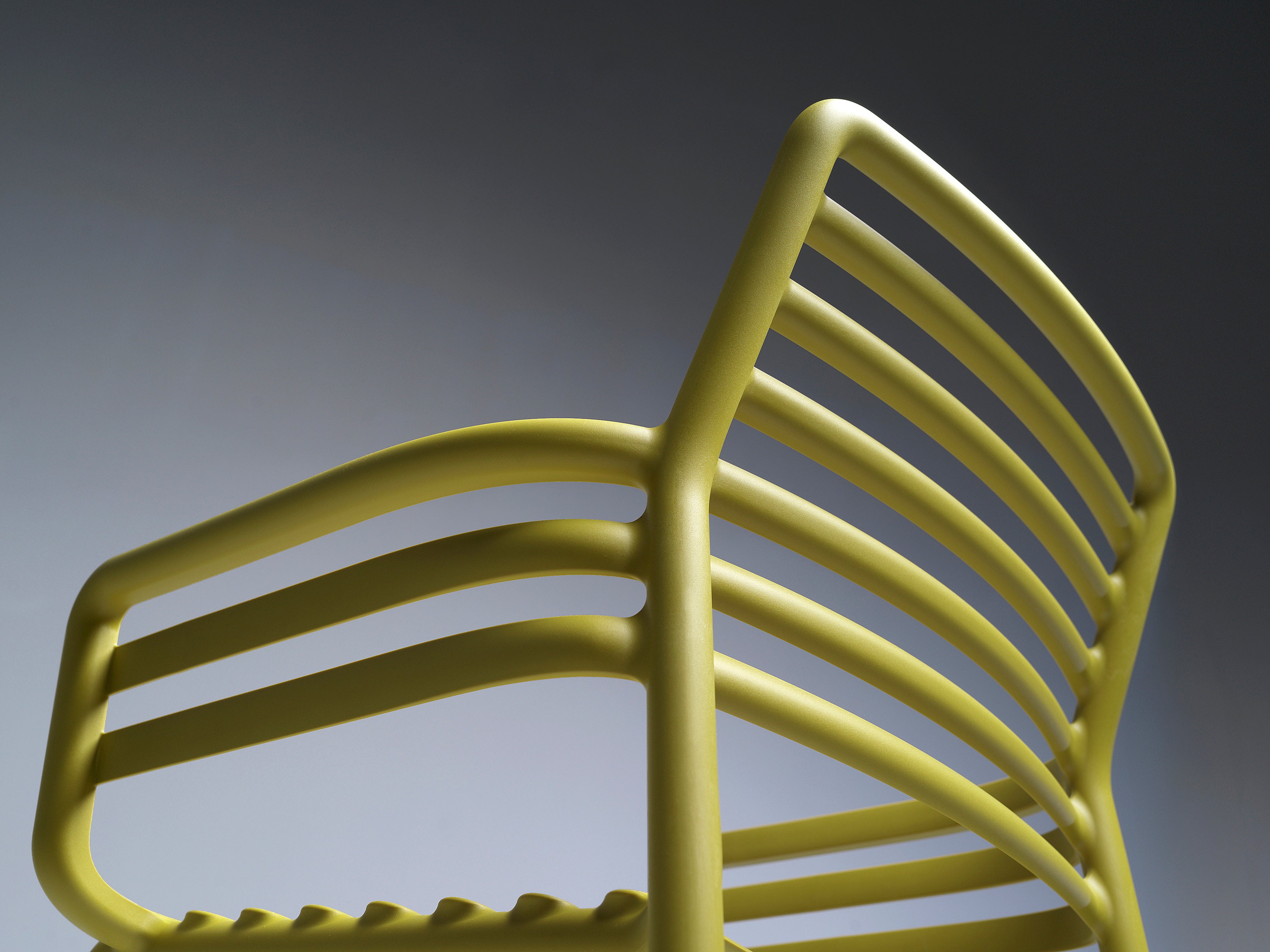 Outdoor chair with armrests DOGA agave