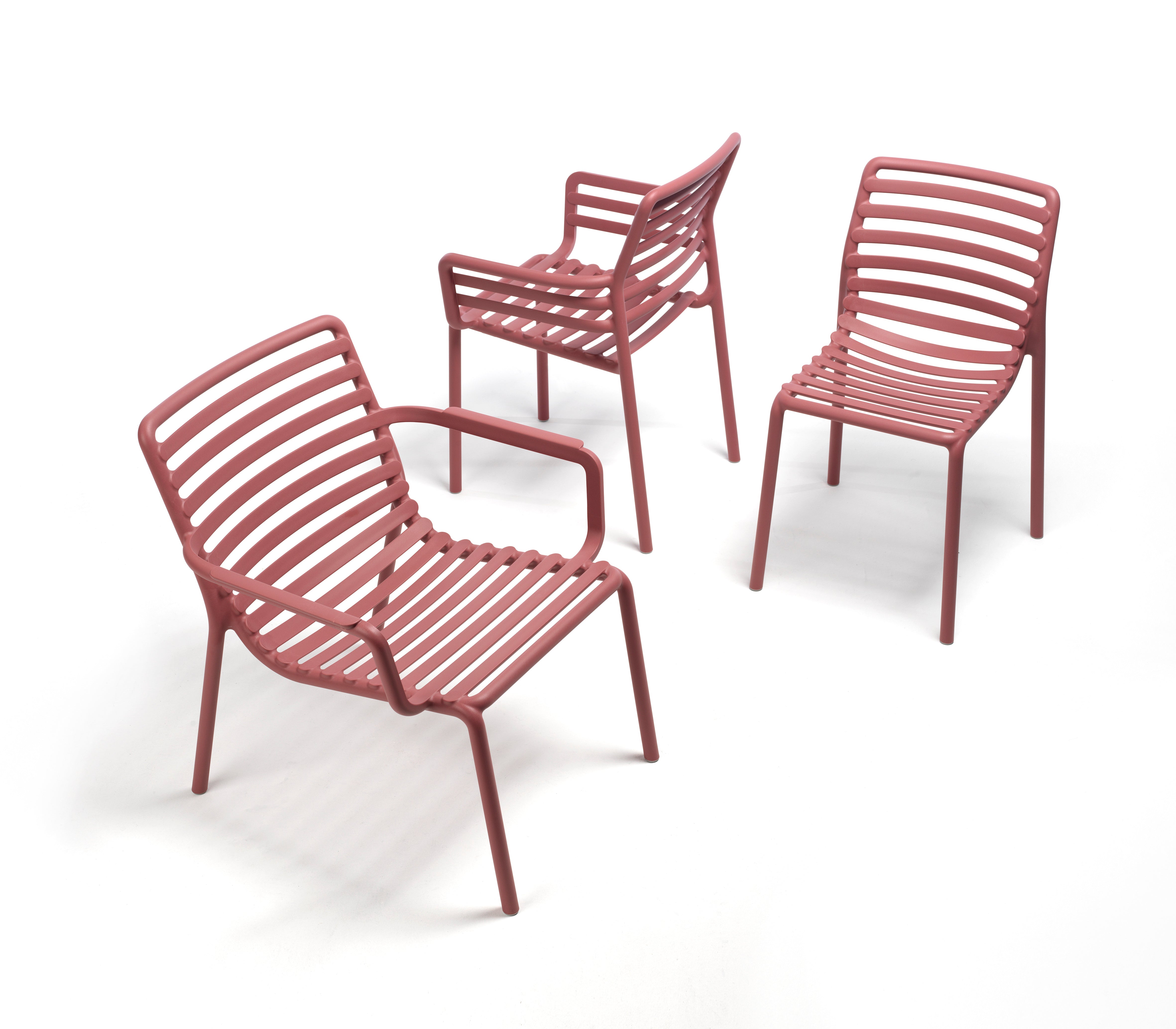 Outdoor chair with armrests DOGA marsala