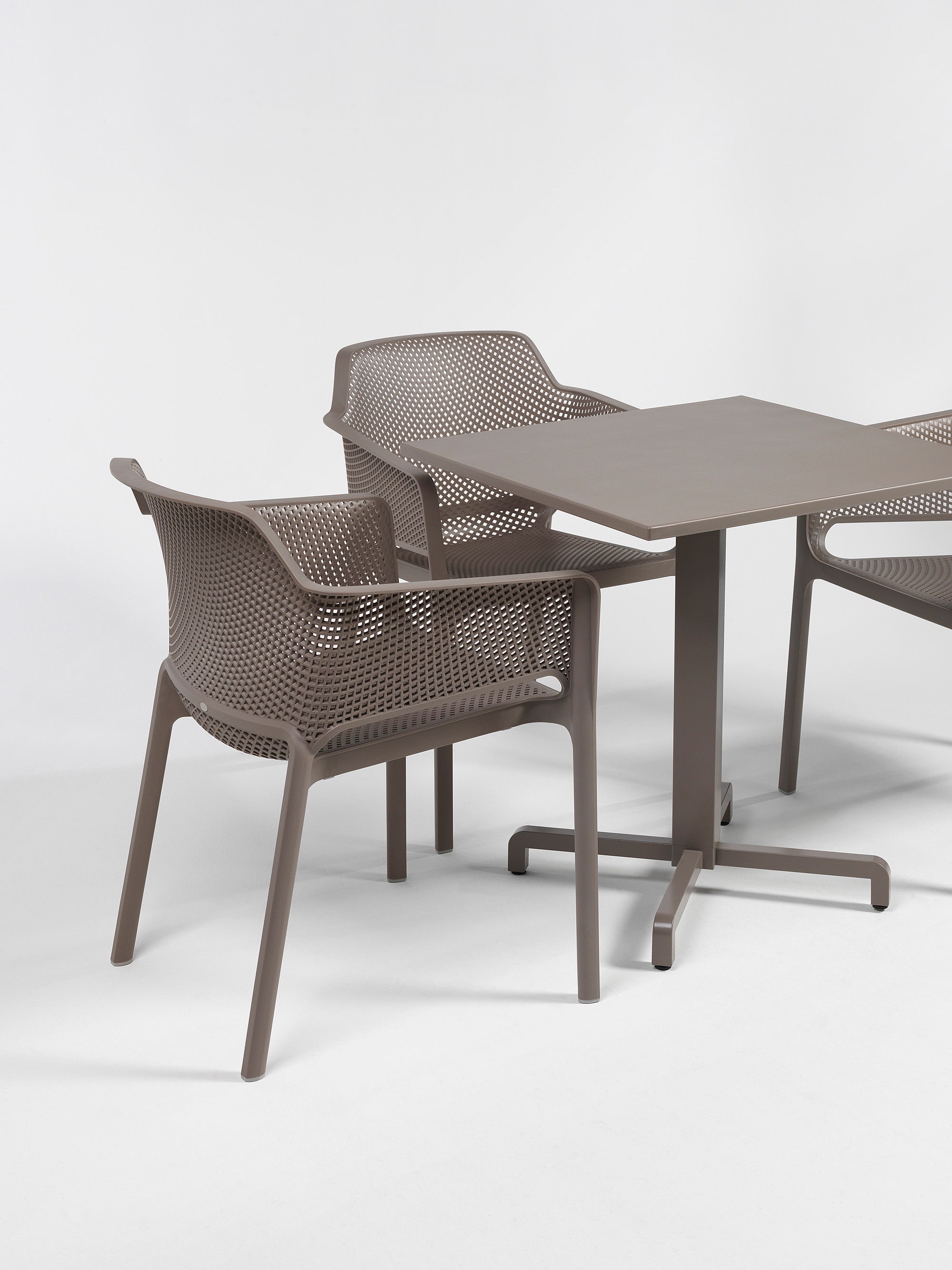 NET taupe outdoor chair