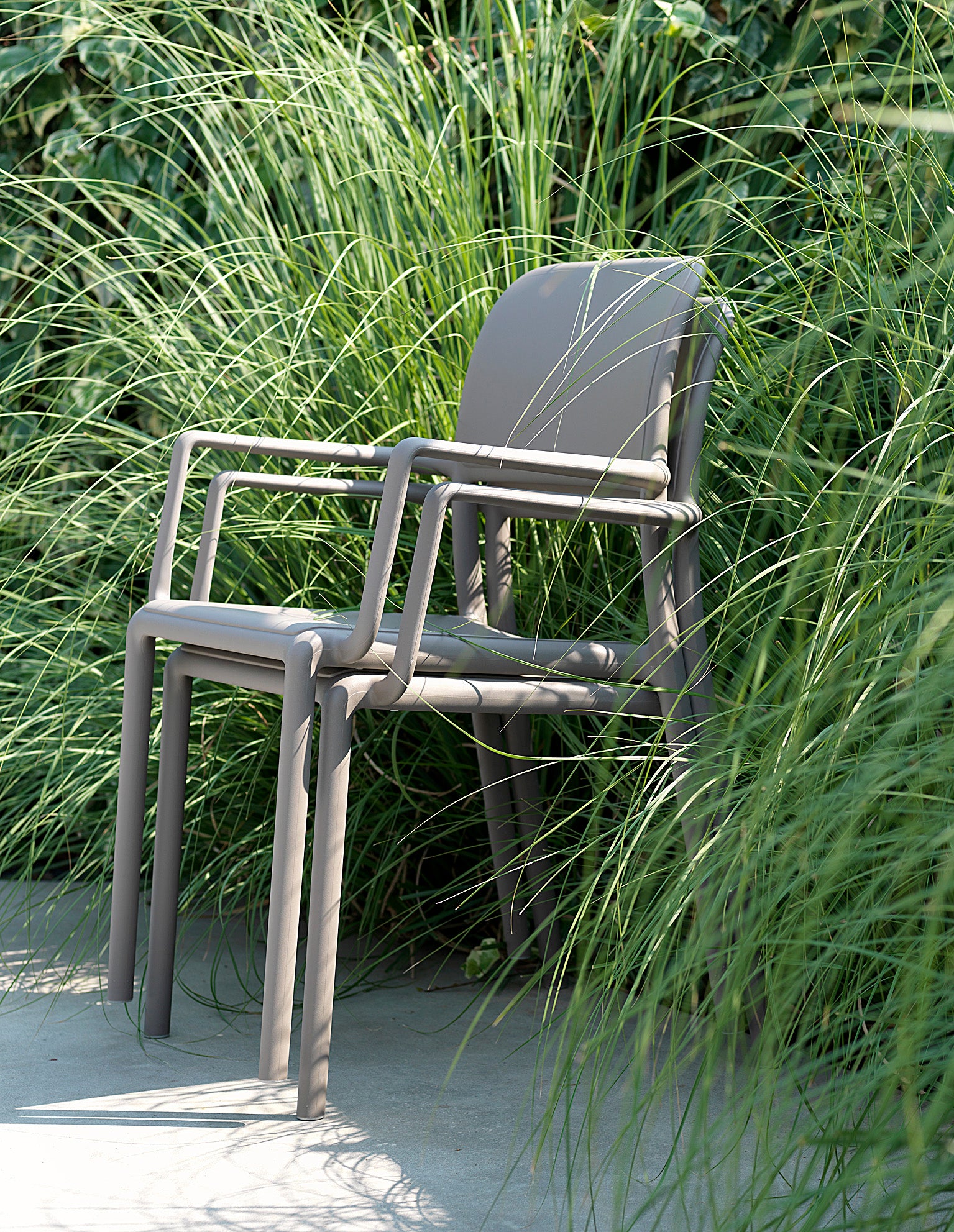 RIVA Red Outdoor Chair with Armrests