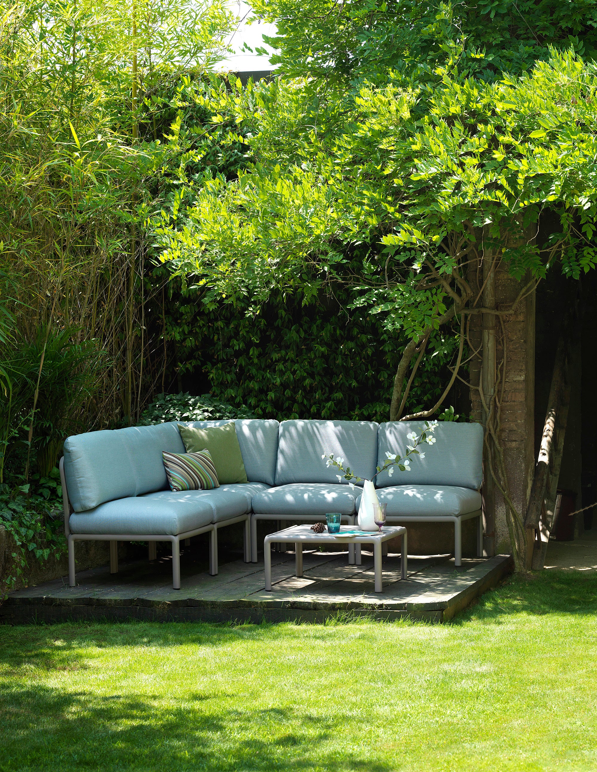 Modular Outdoor Corner Sofa KOMODO 5 – TECH PANAMA Beige with Taupe Base