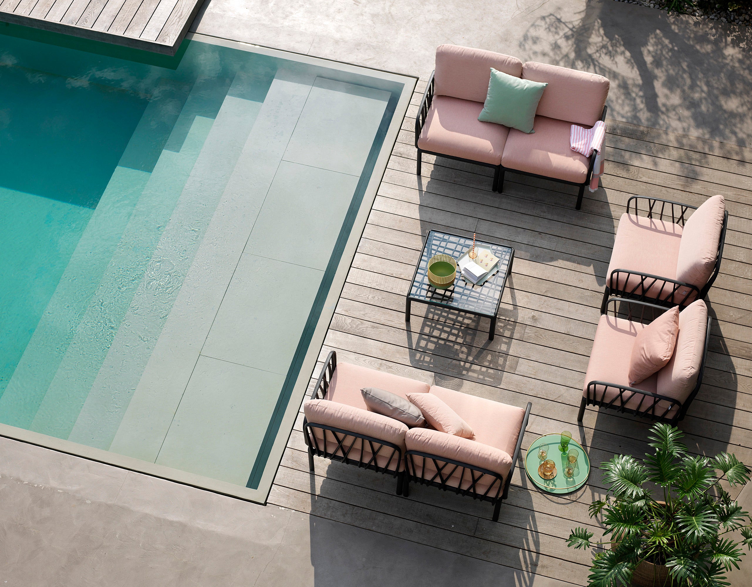 Outdoor Armchair KOMODO Pink with Taupe Base