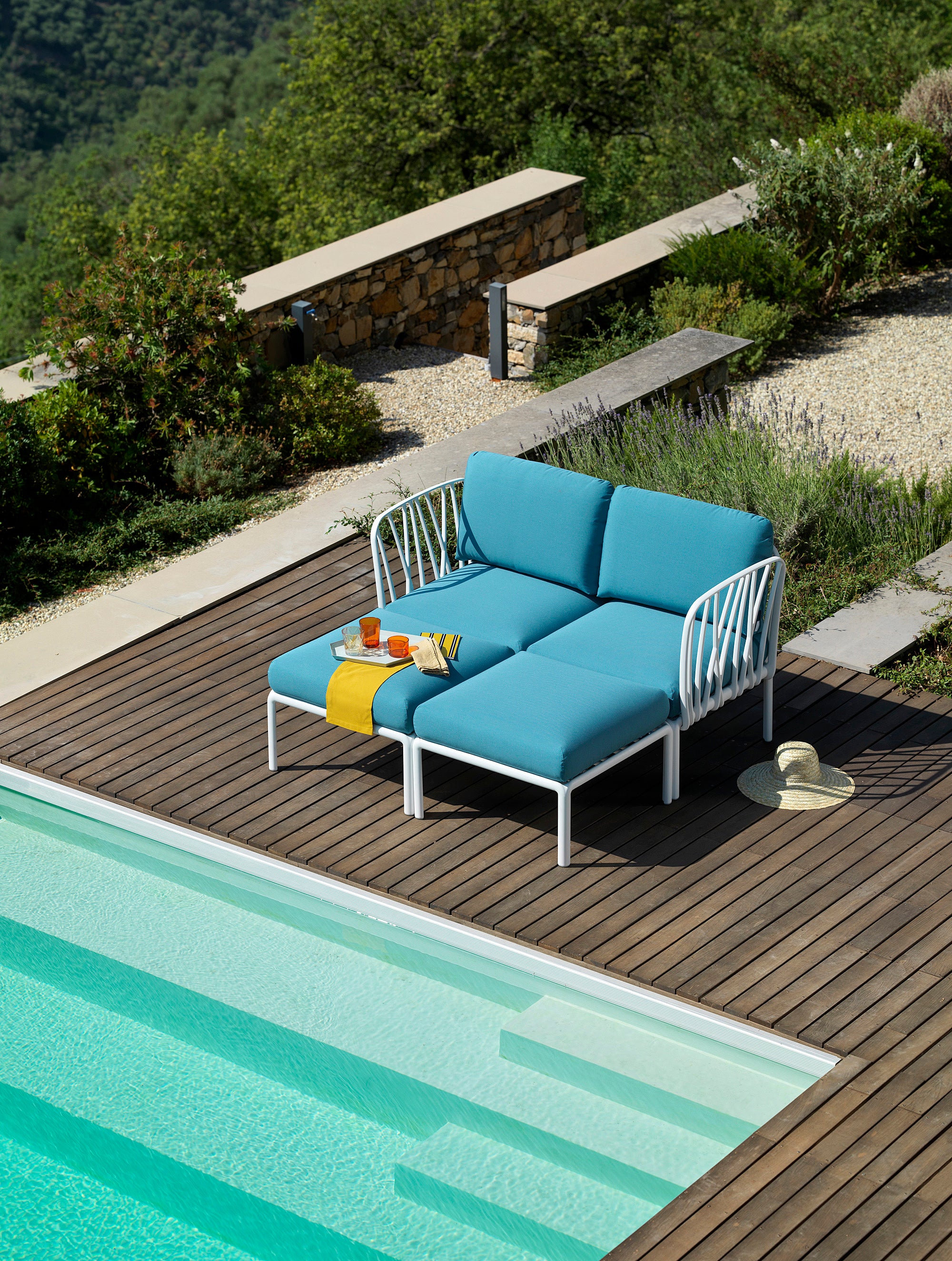 Outdoor Pouf KOMODO Dark Green Sunbrella® with White Base