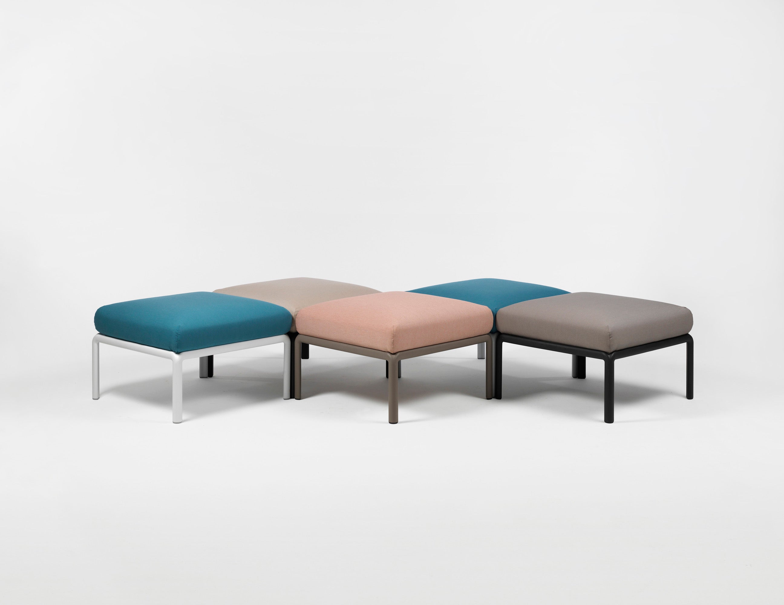 Outdoor Pouf KOMODO beige Sunbrella® with green agave base