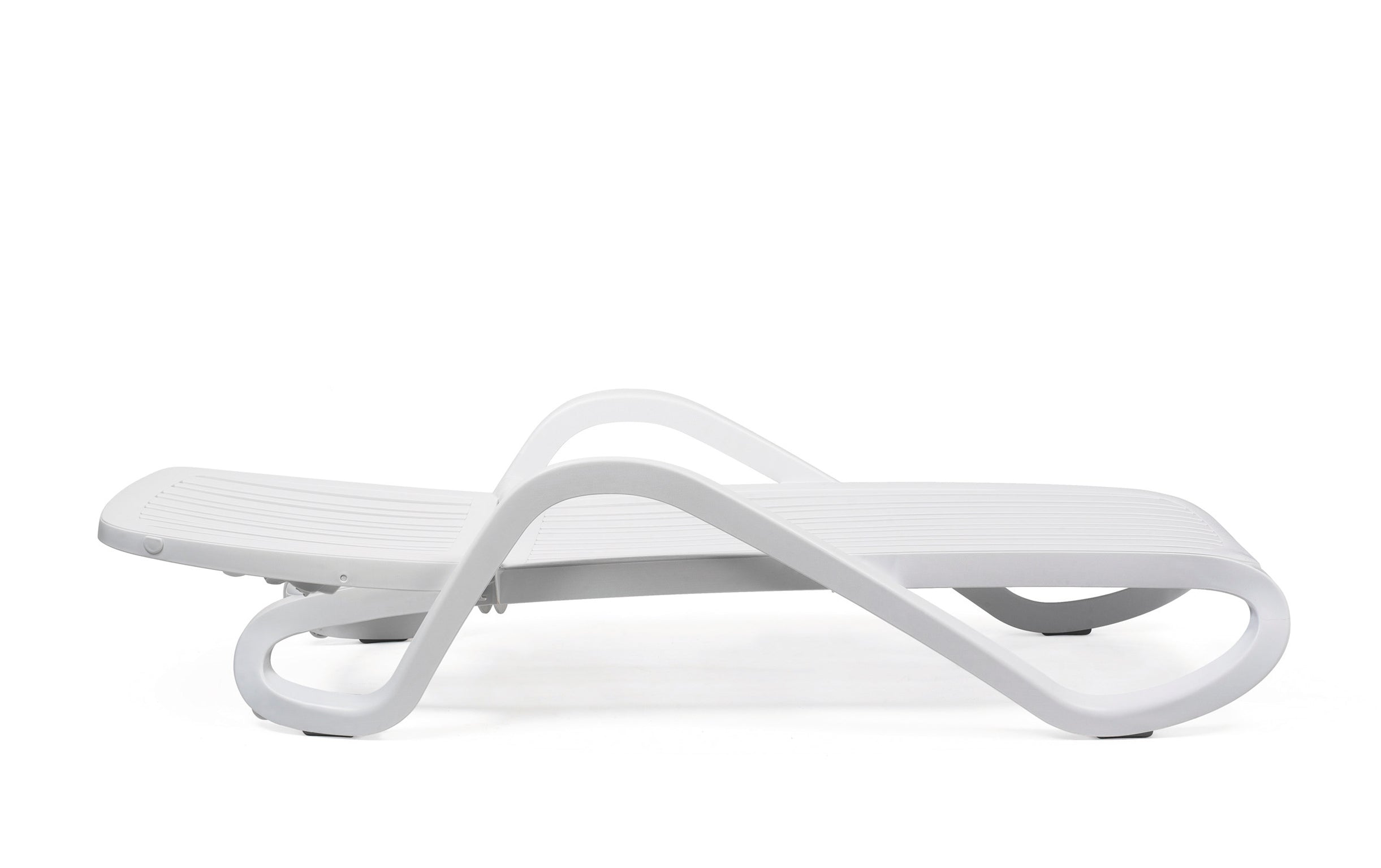 EDEN White Outdoor Lounger