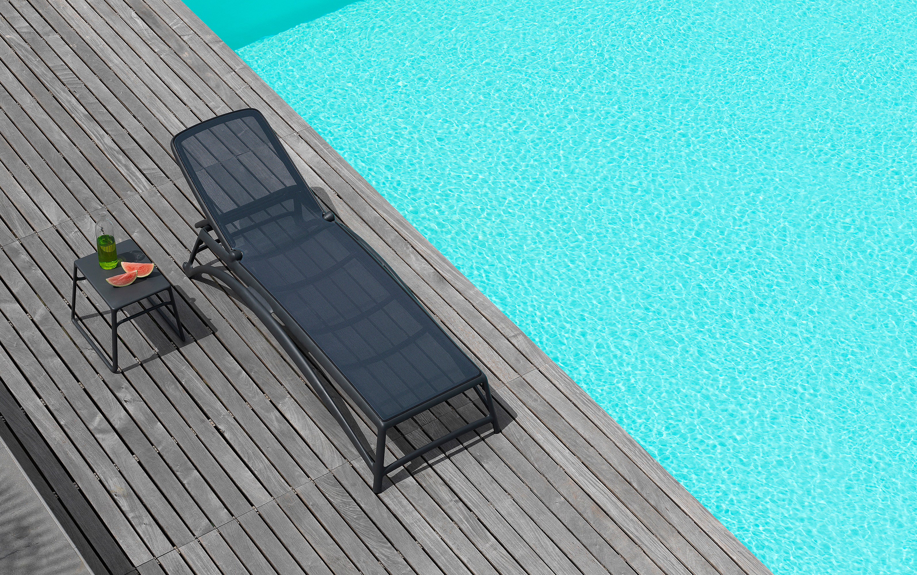 POP Anthracite Outdoor Side Table