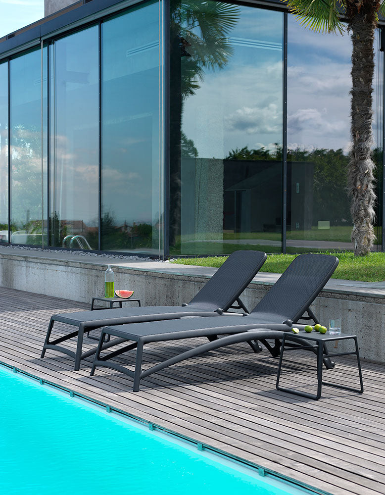 POP Anthracite Outdoor Side Table