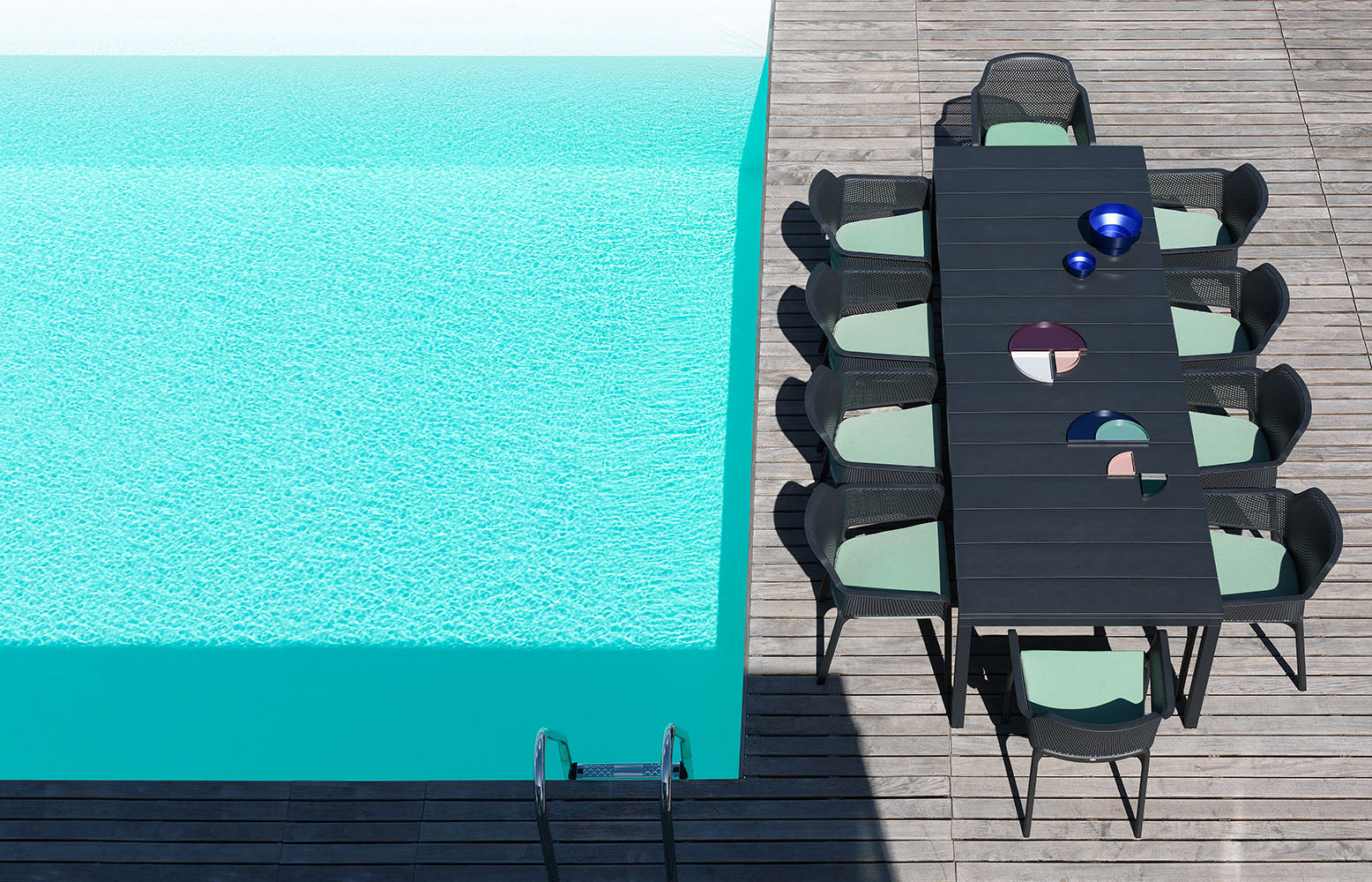 RIO taupe extendable outdoor table
