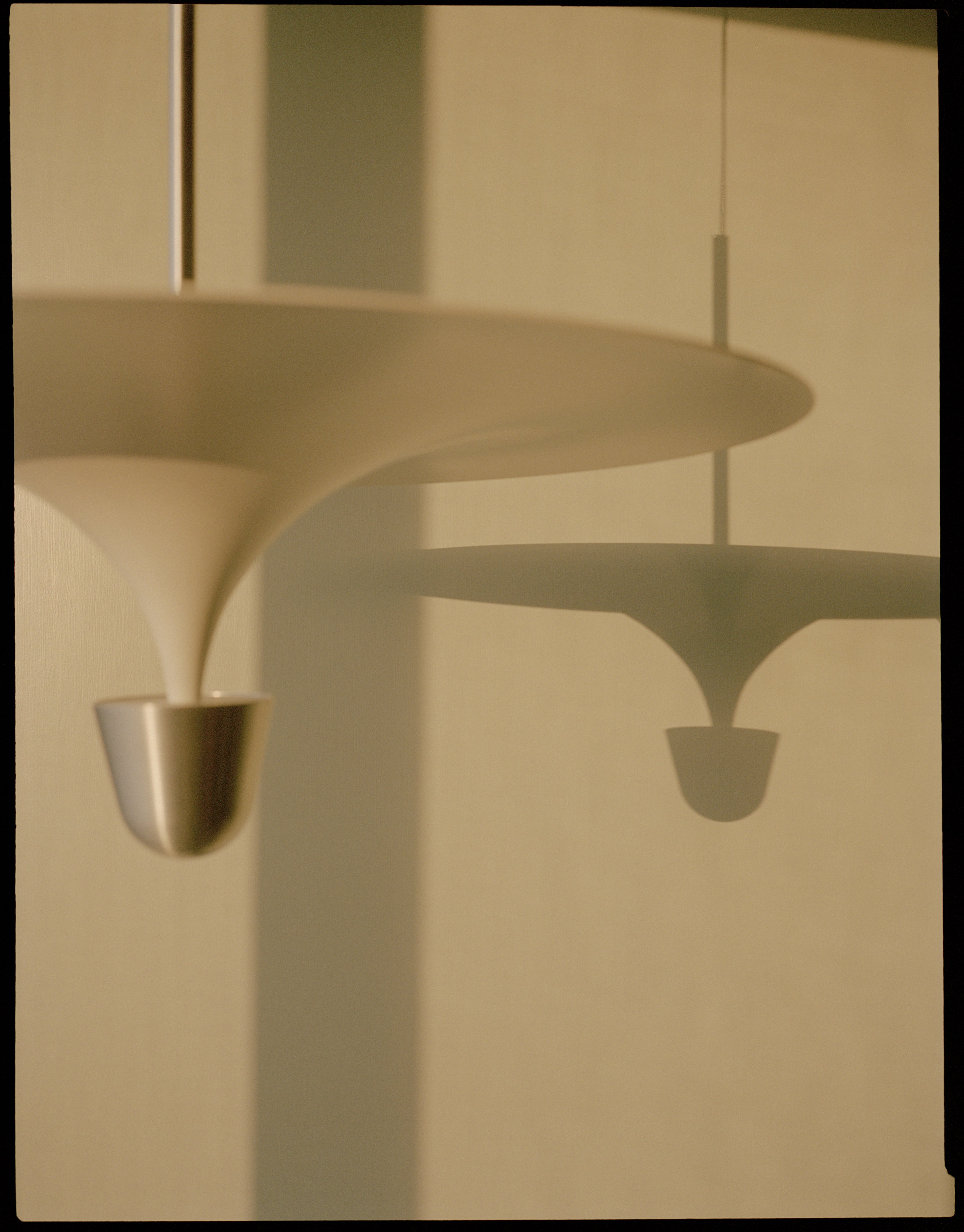 KANTARELL White Pendant Lamp with Nickel Finish