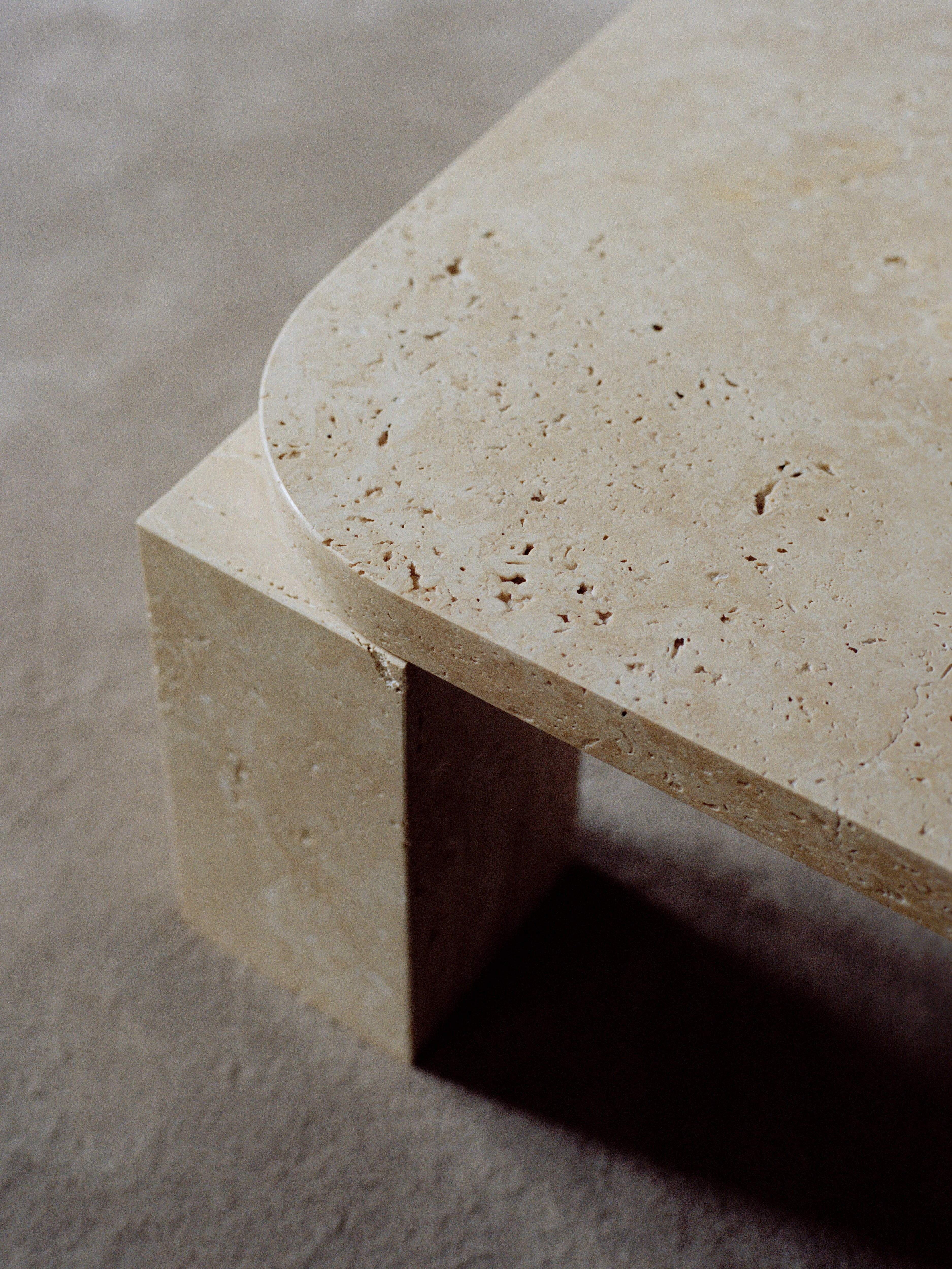 Couchtisch Atlas Travertin