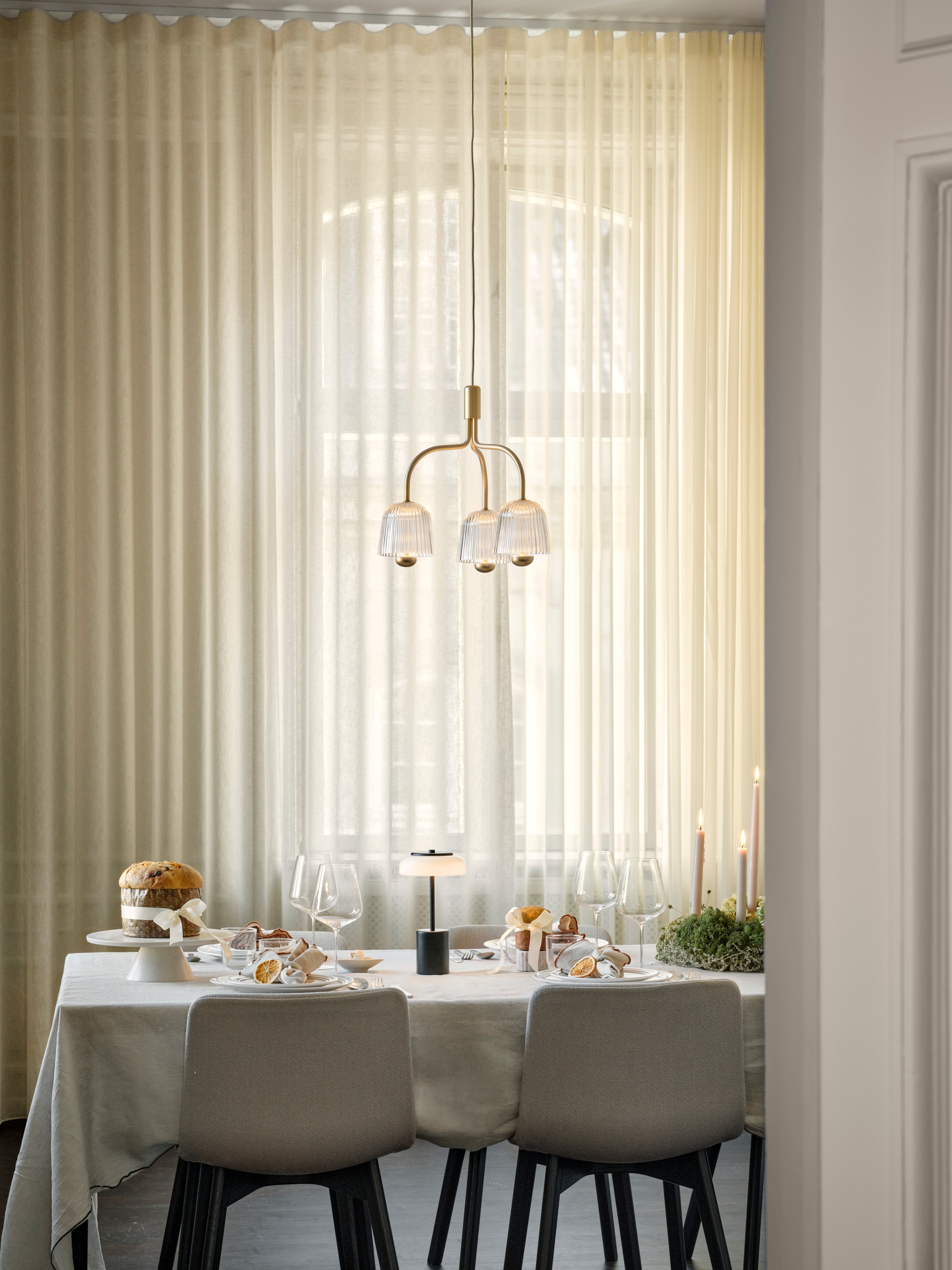 Portable Lamp BLOSSI black with opal glass