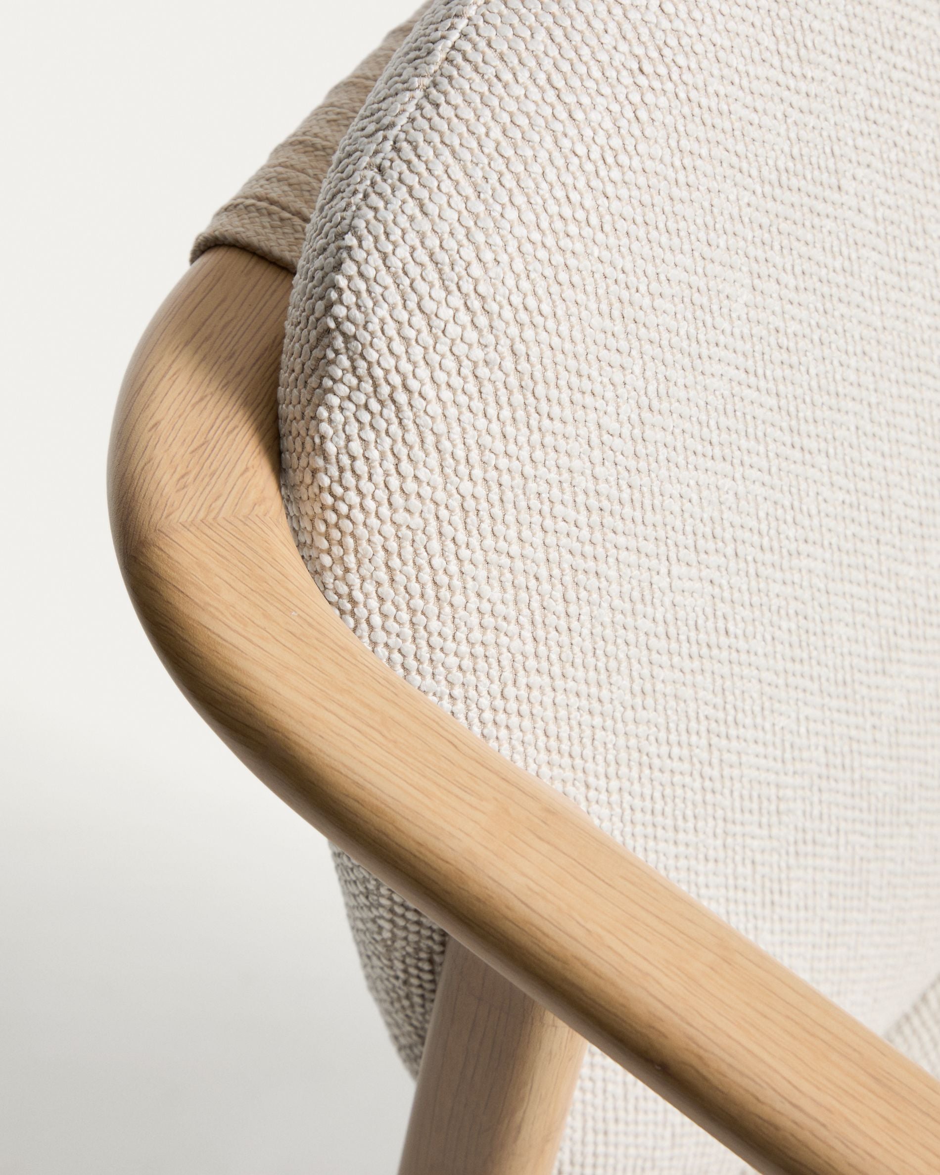 SIRTE ecru garden chair with a wood-like finish