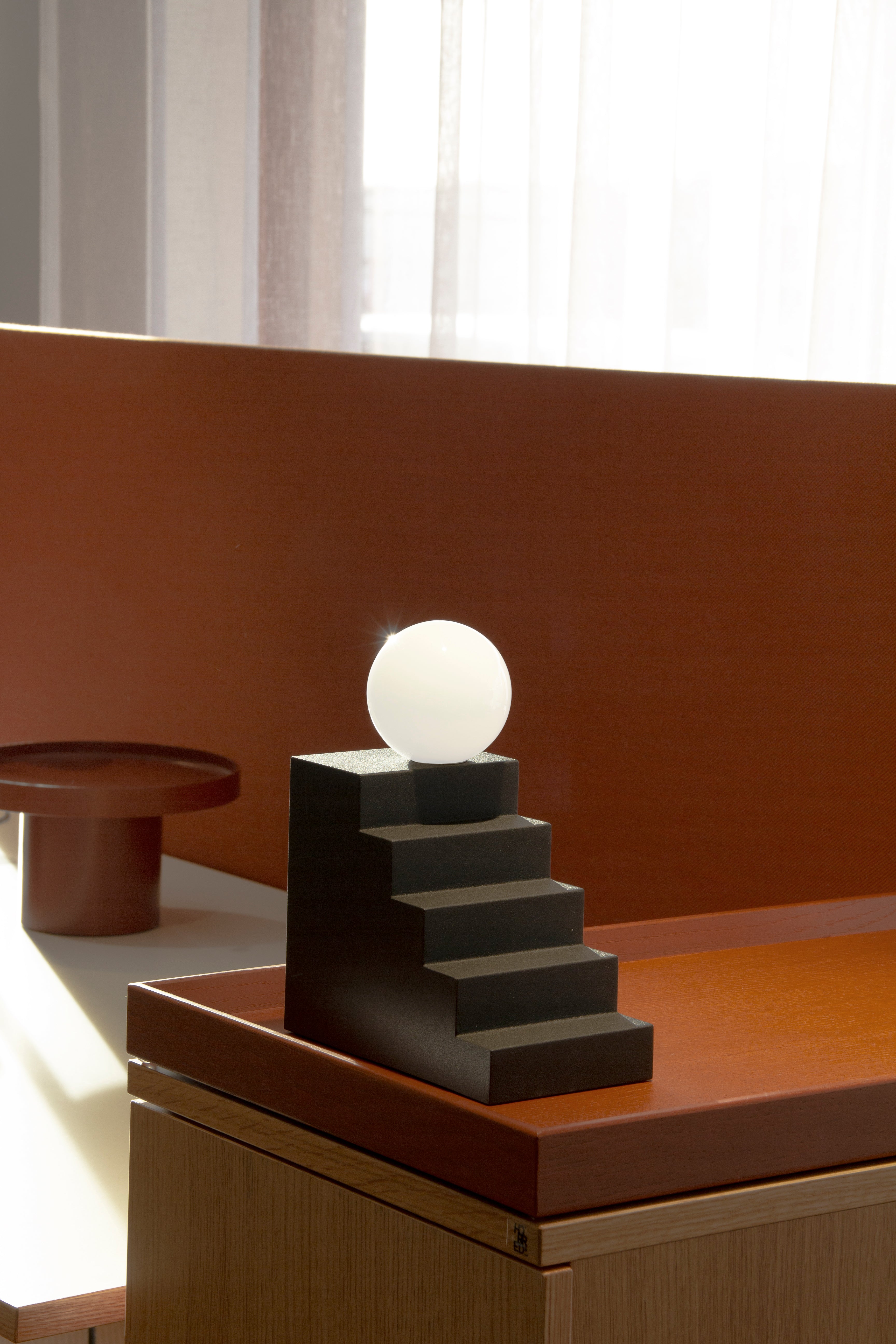 STAIR table lamp black