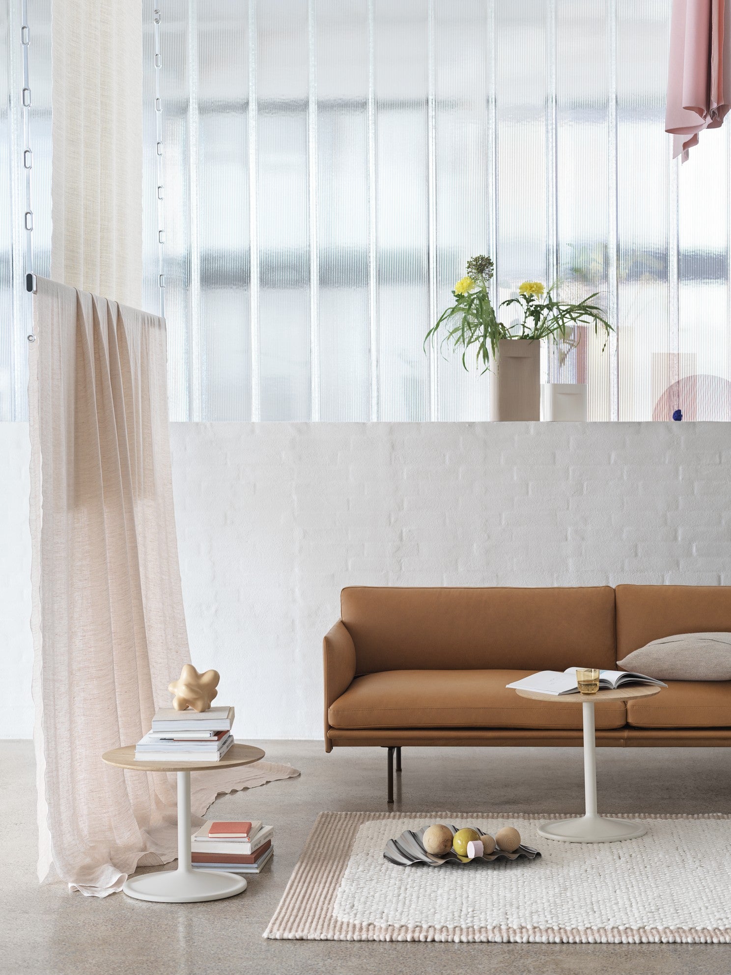 Upholstered 3-Seater Sofa OUTLINE