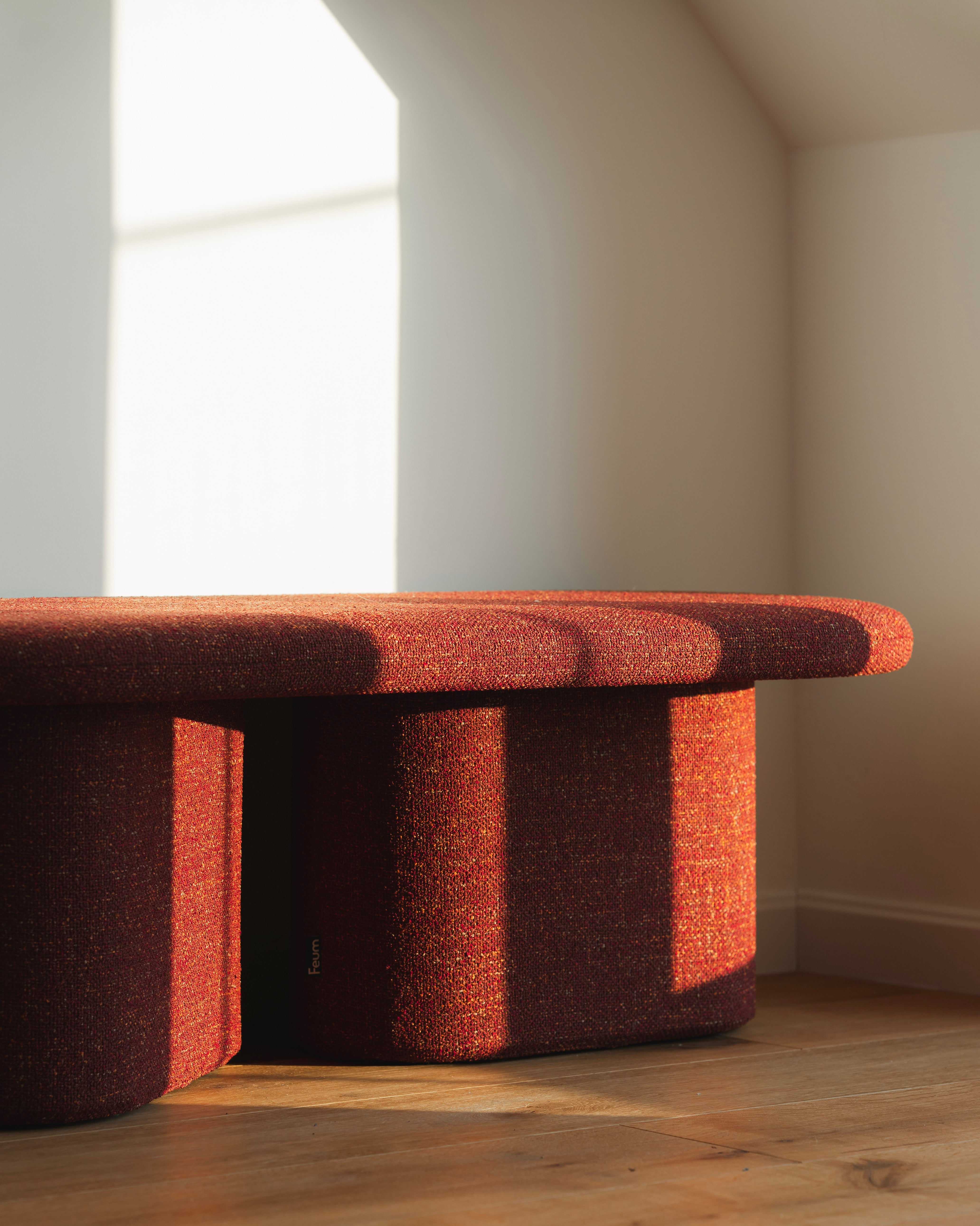 OVO bench chestnut red