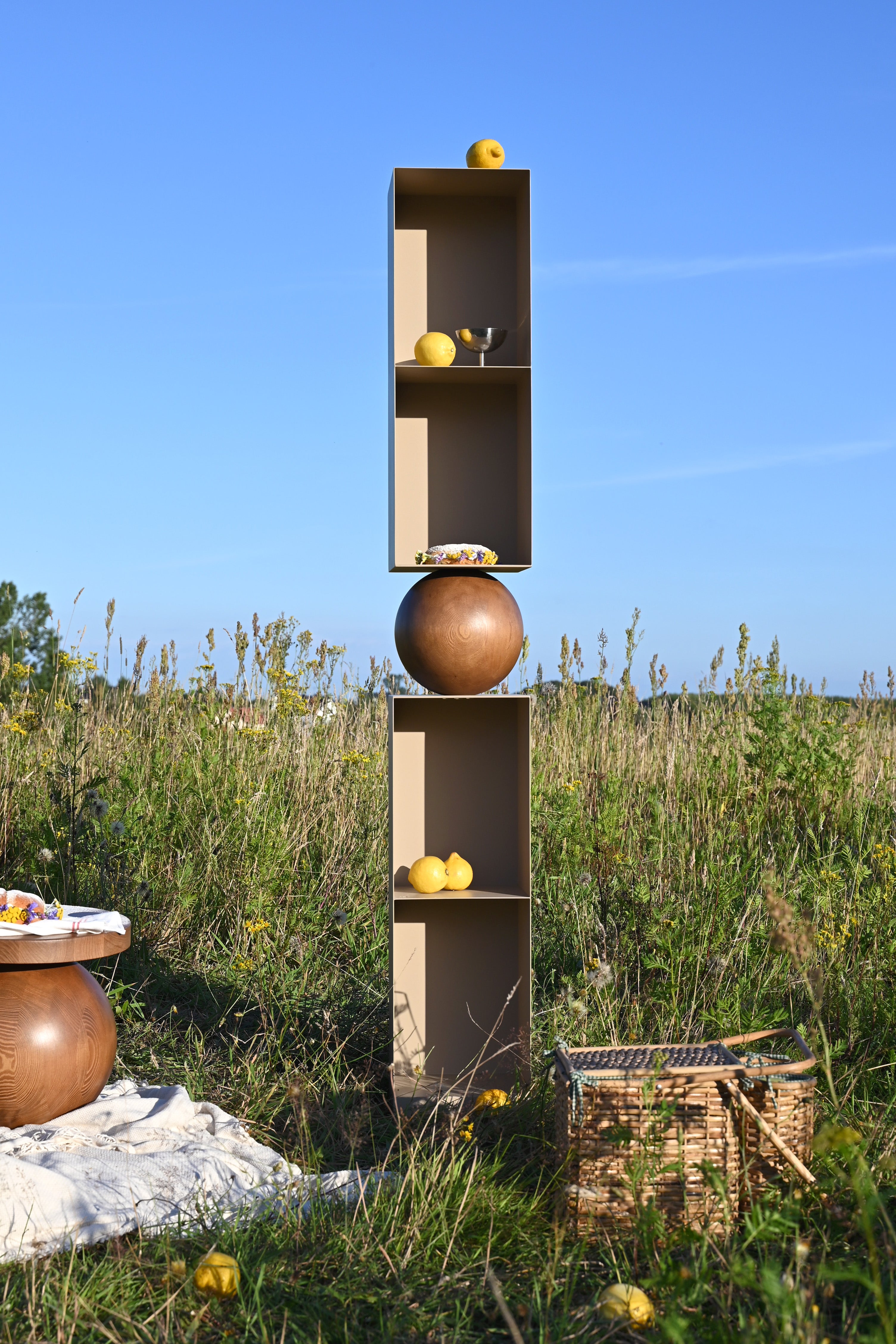 PECAN LONG shelf made of wood and steel