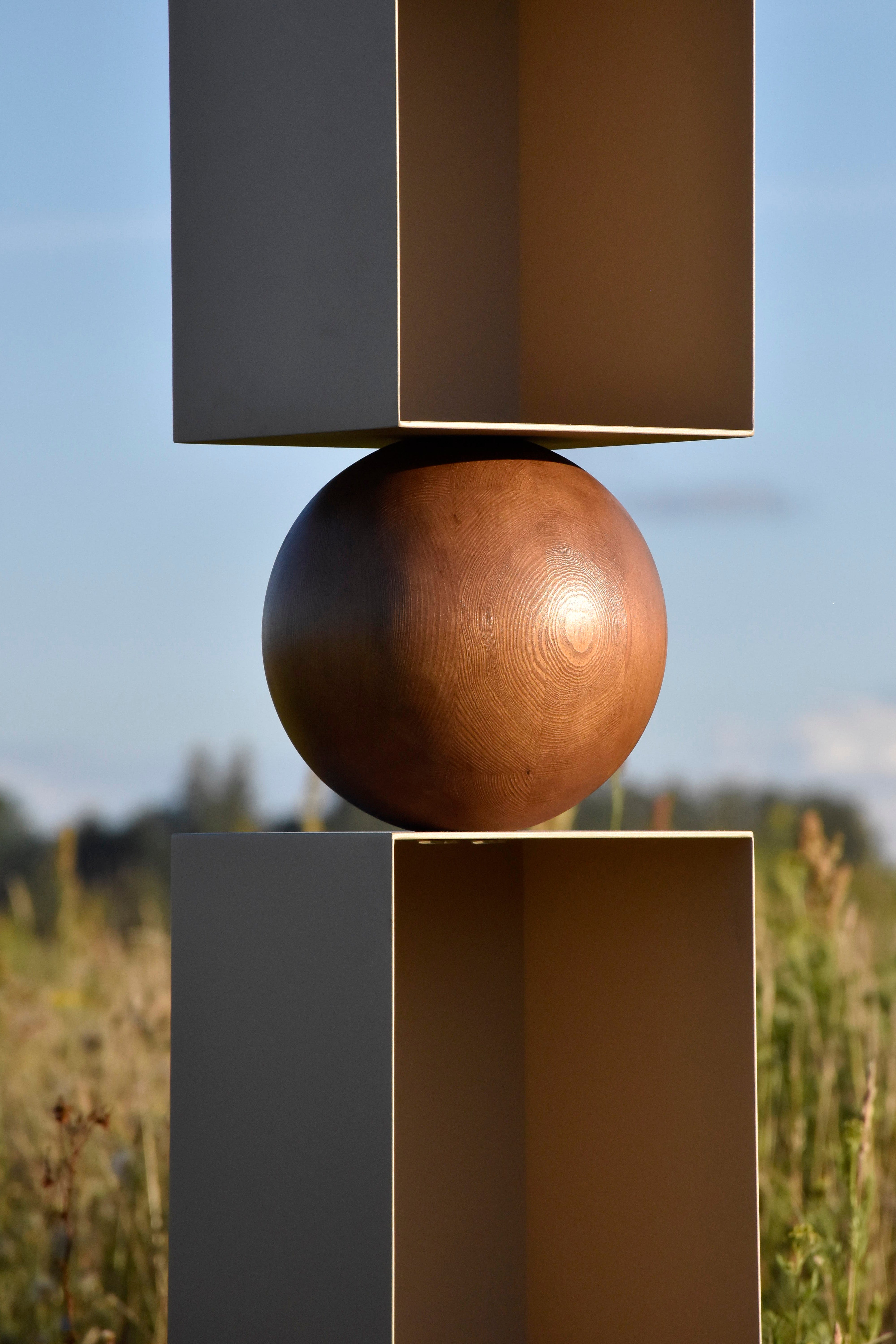 PECAN LONG shelf made of wood and steel