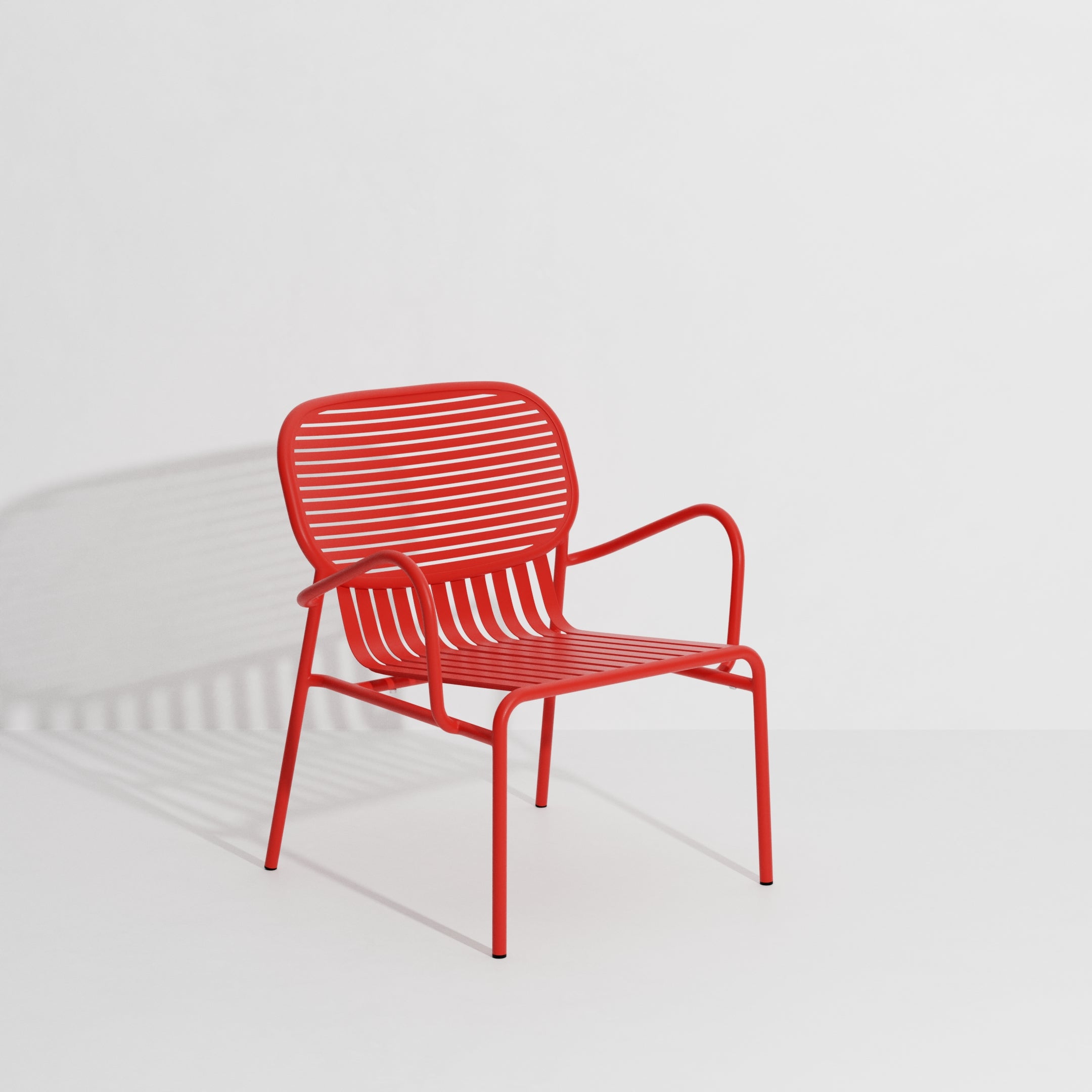 WEEK-END Red Garden Armchair