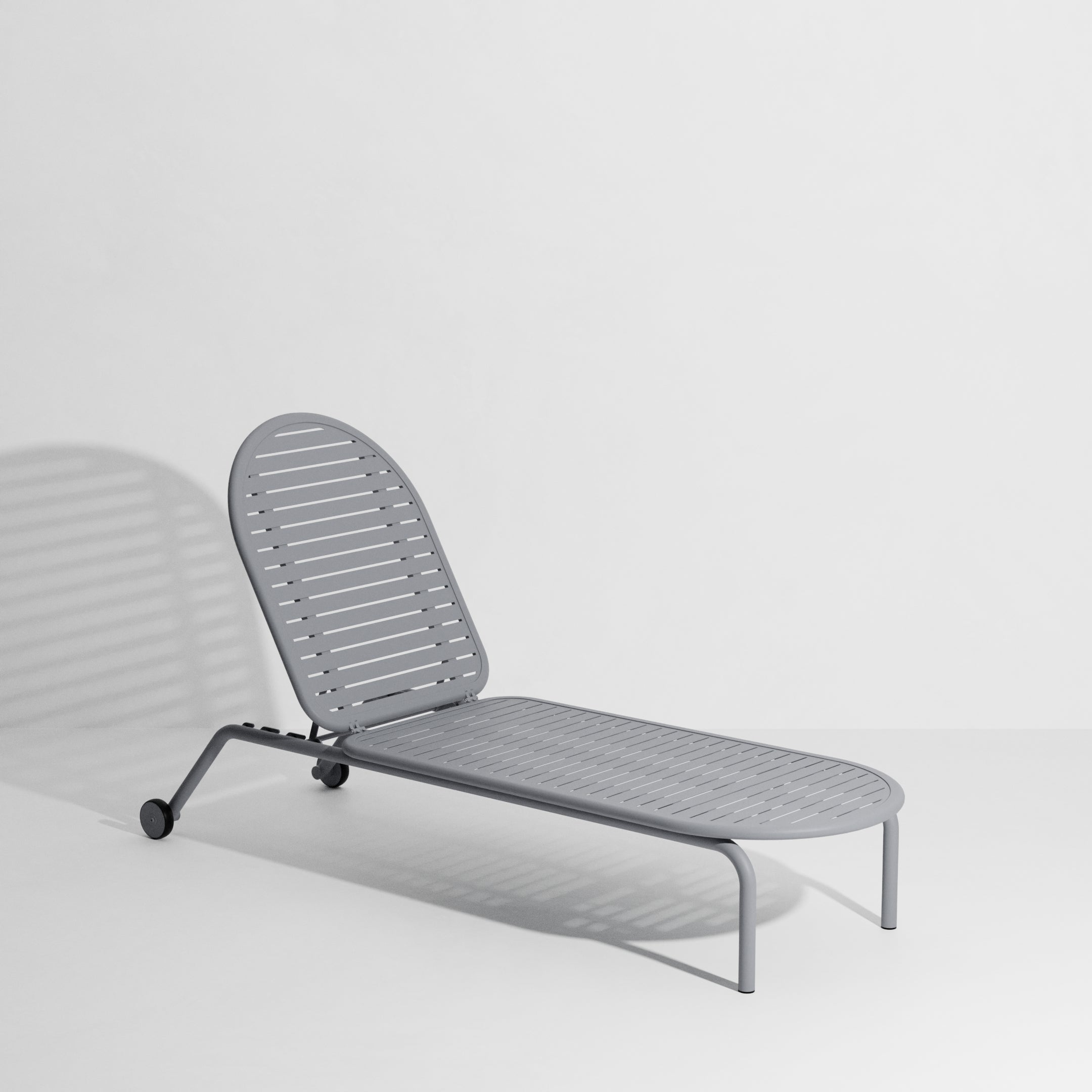 WEEK-END garden lounger in gray