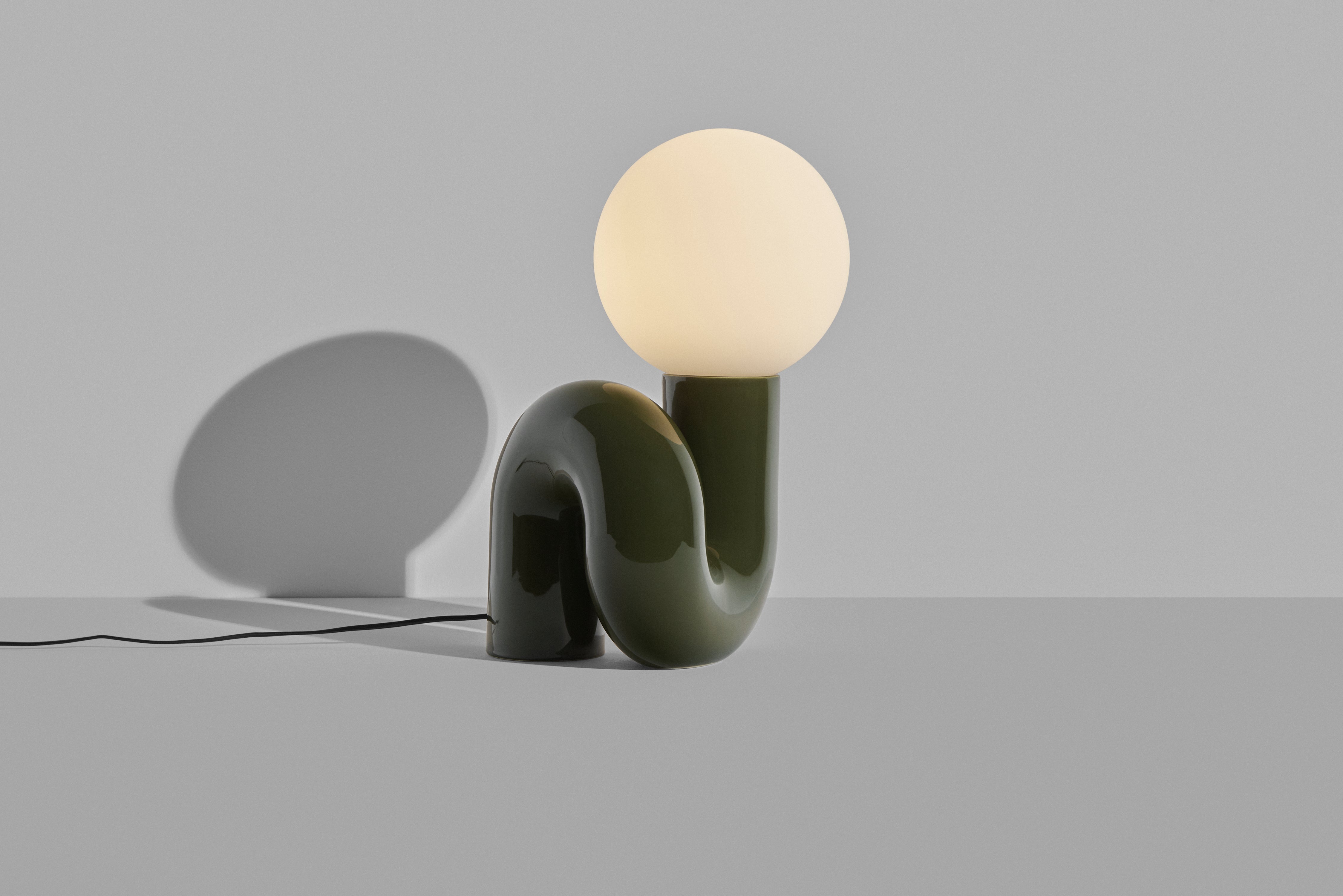 NEOTENIC green table lamp