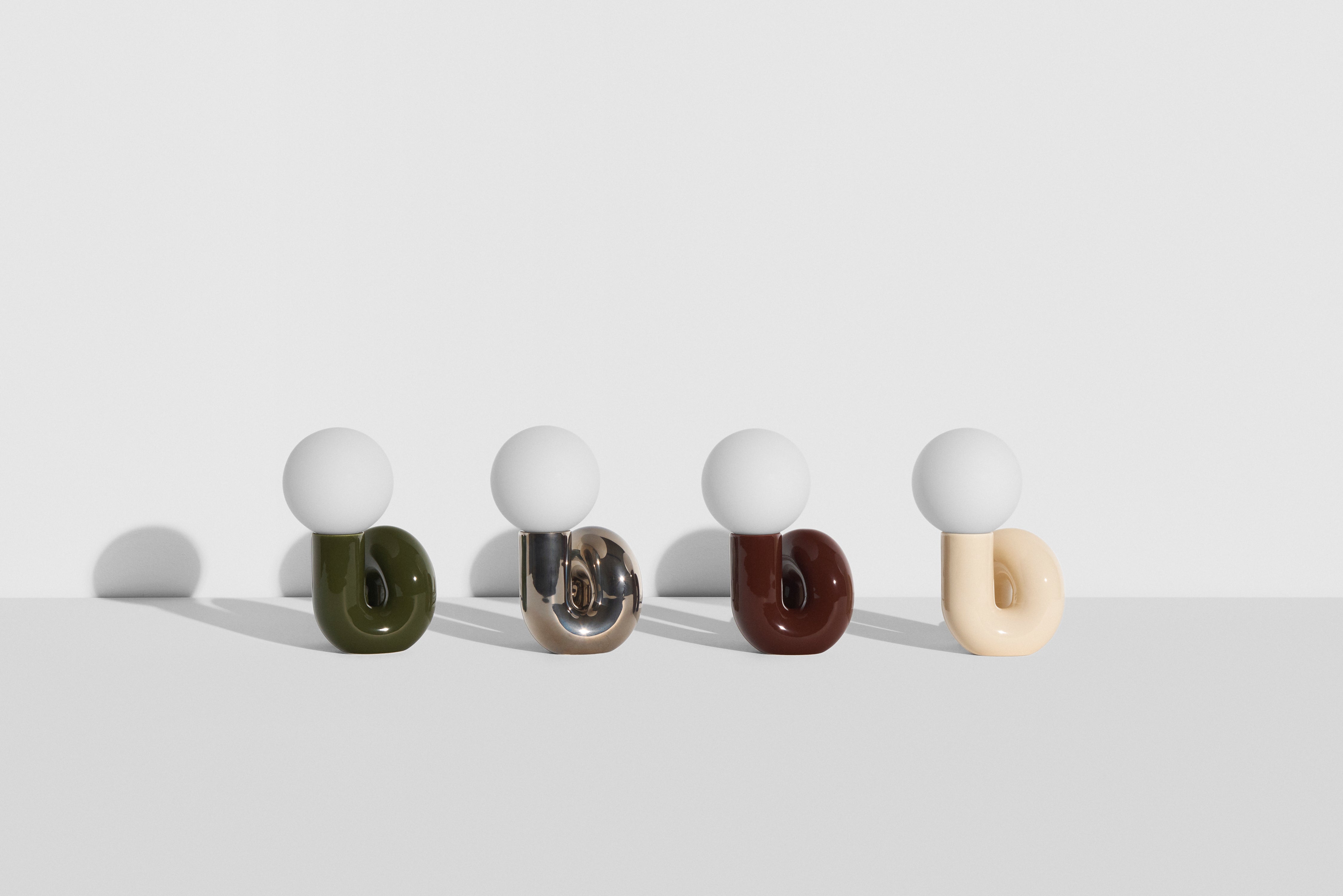 NEOTENIC vanilla table lamp