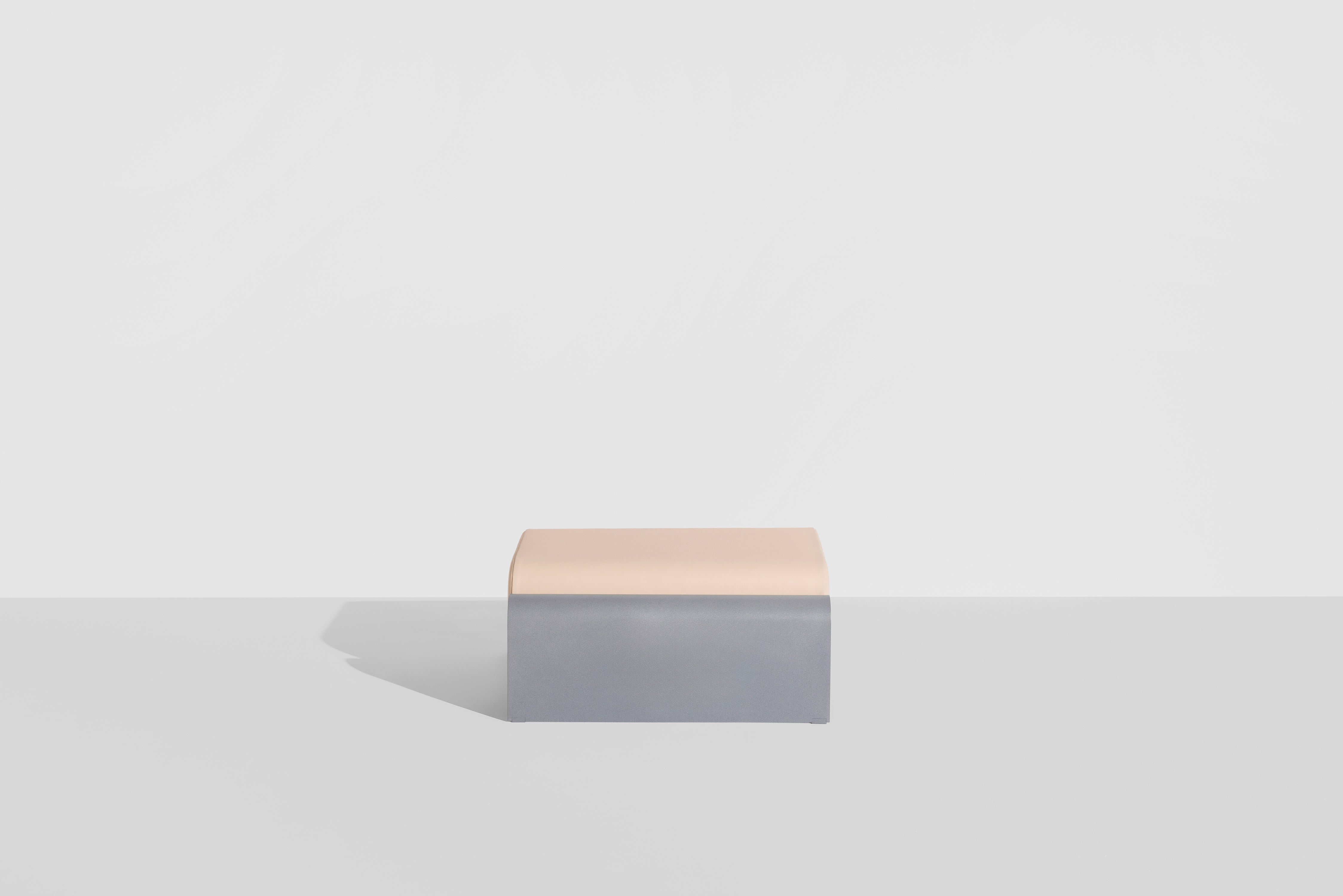 ECLIPSE pouf in gray with a beige cushion