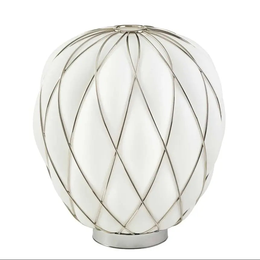 Lampa stołowa PINECONE chromowany z białym szkłem dmuchanym – szkło i metal