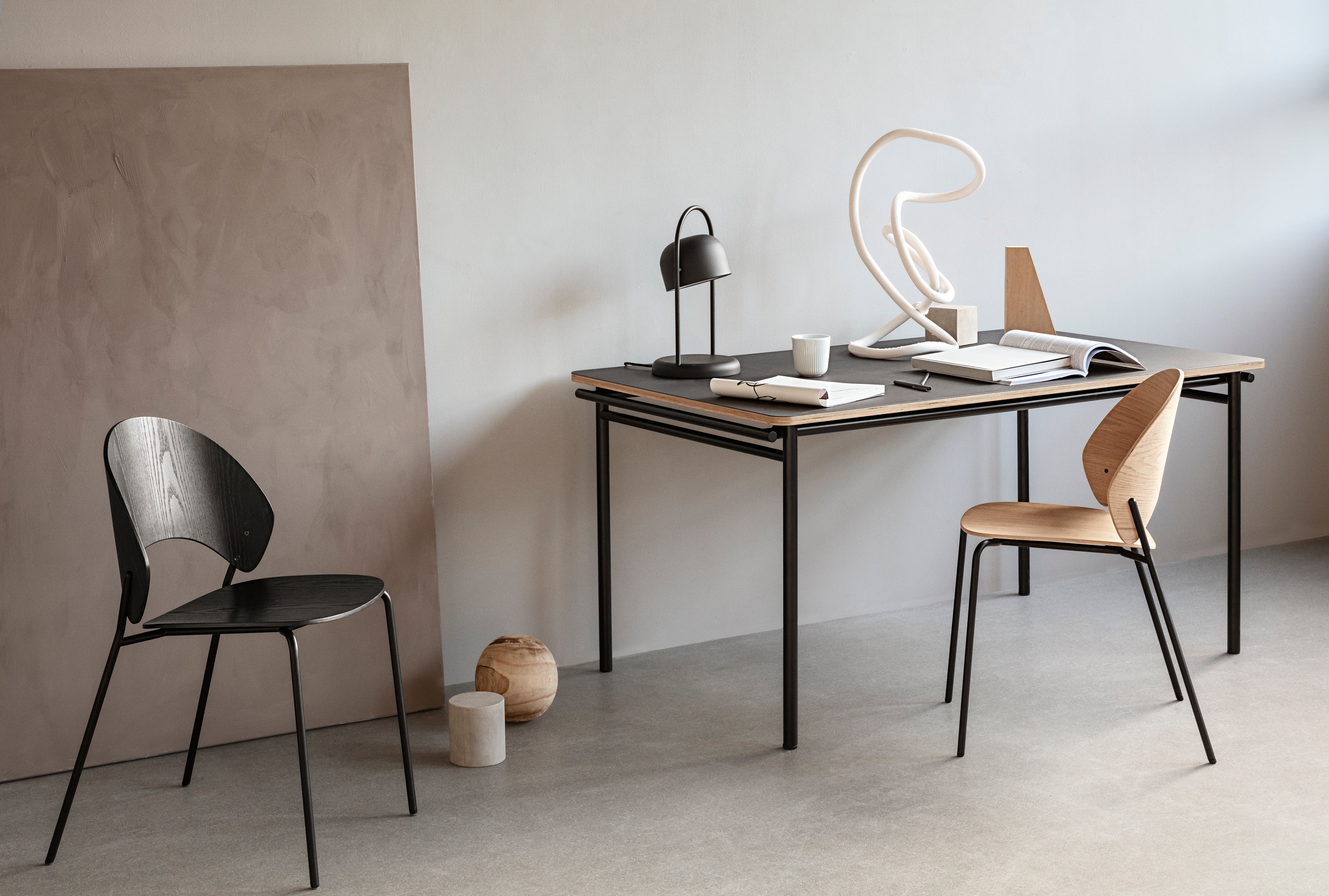 TAFFEL black extendable table