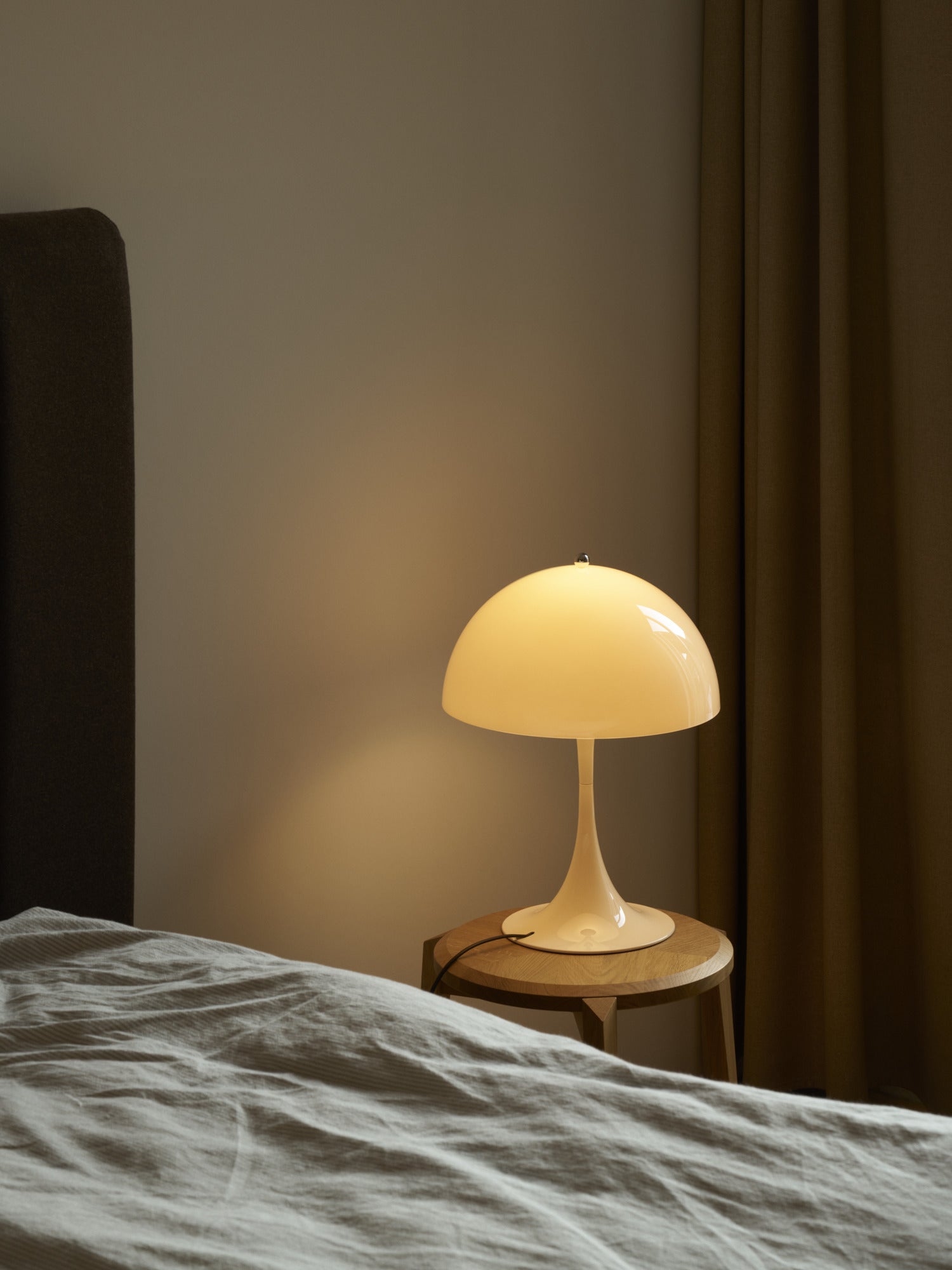 Portable Lamp PANTHELLA 250 Beige Opal