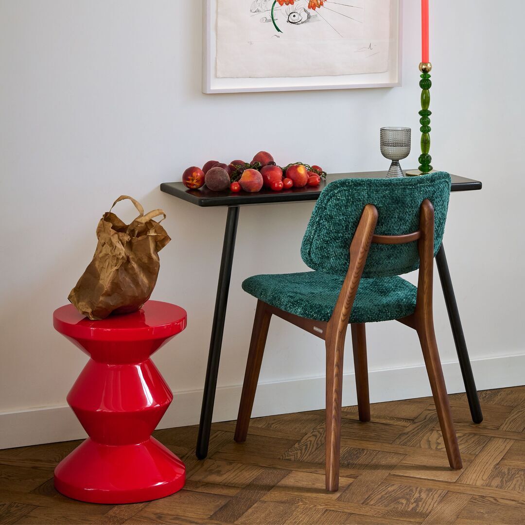 HAPPY DAYS Chair in Dark Green with Wooden Base