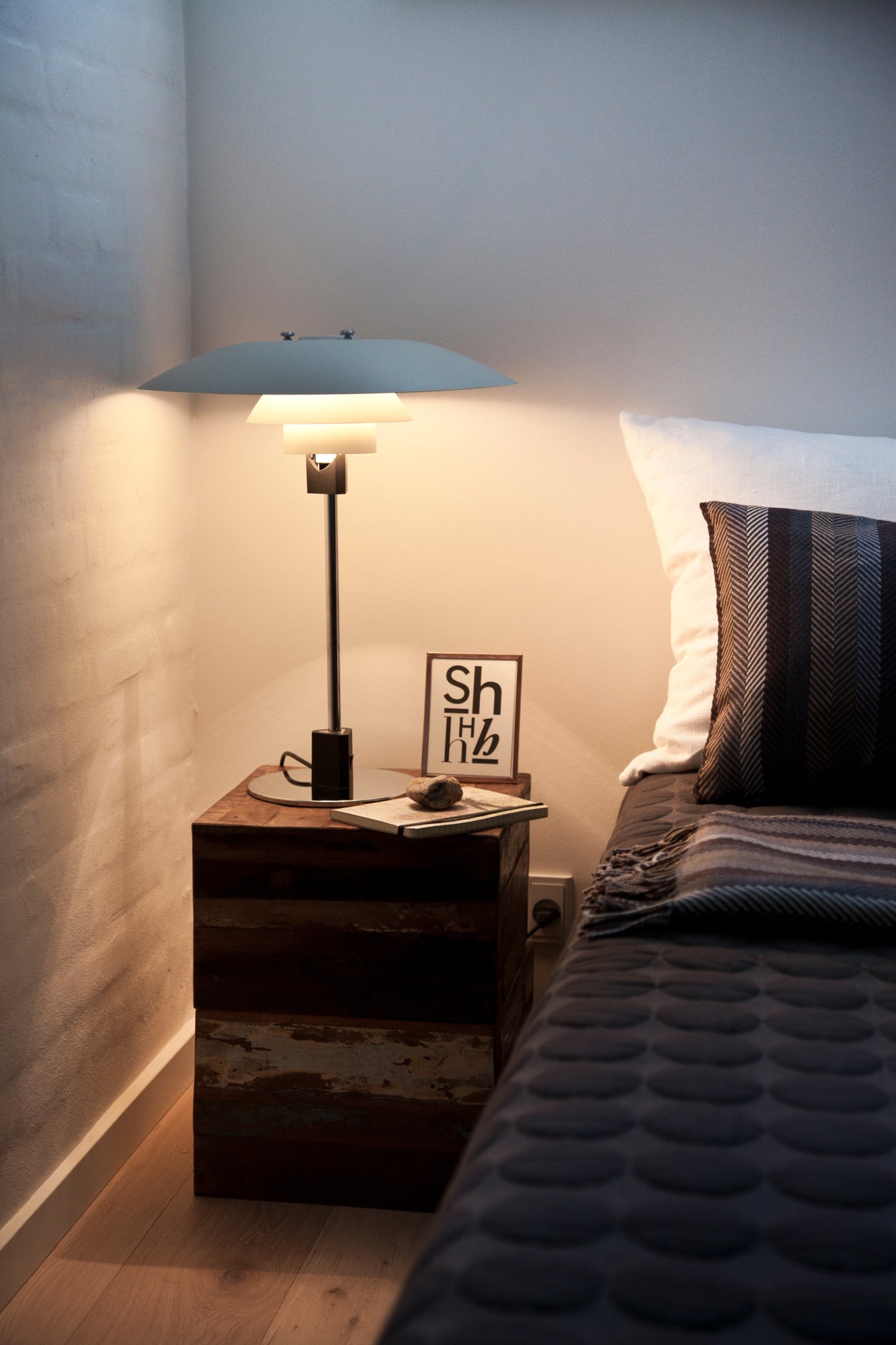 PH 4/3 table lamp white with chrome base