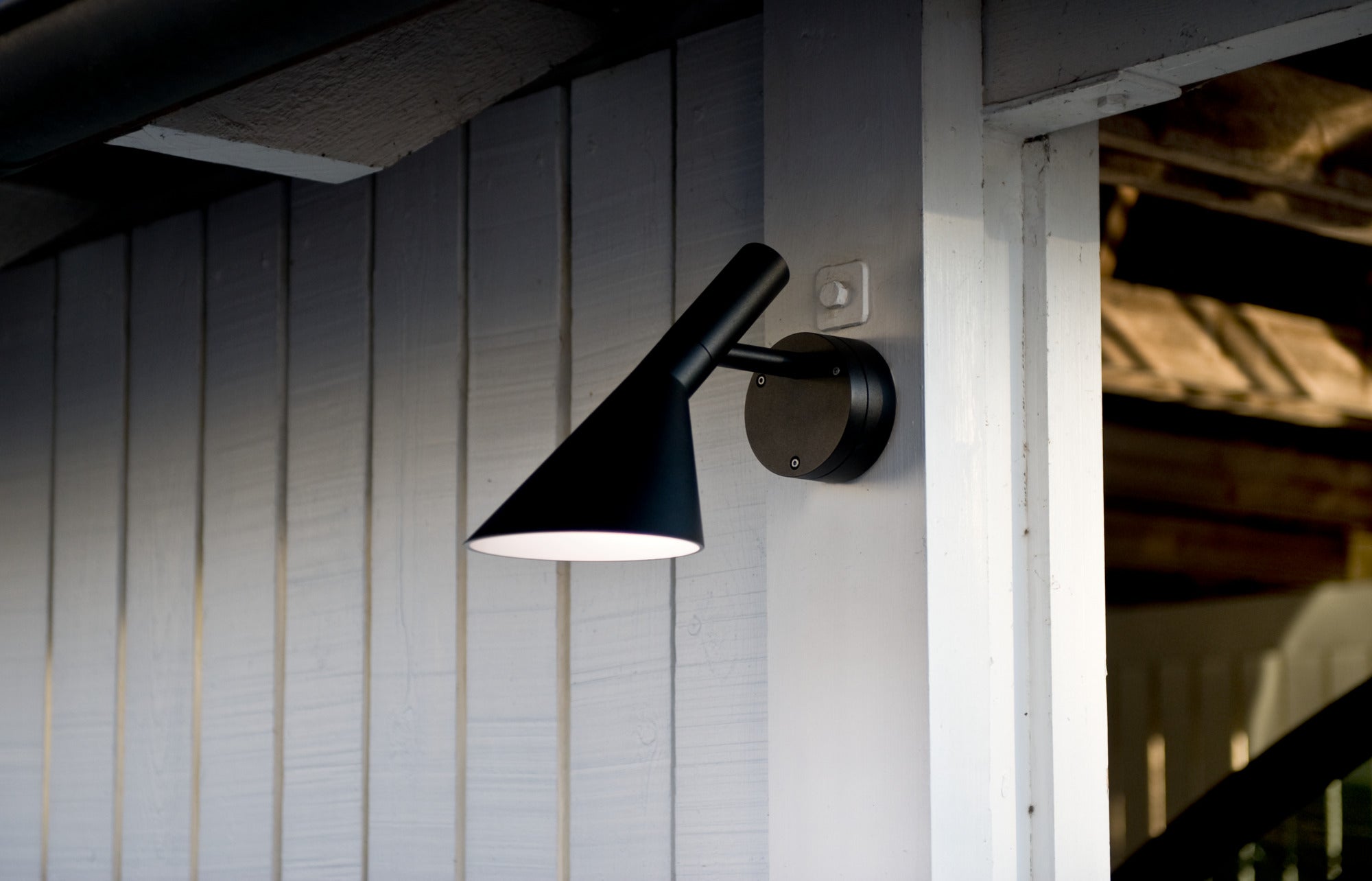 Lampa ścienna zewnętrzna AJ 50 czarny