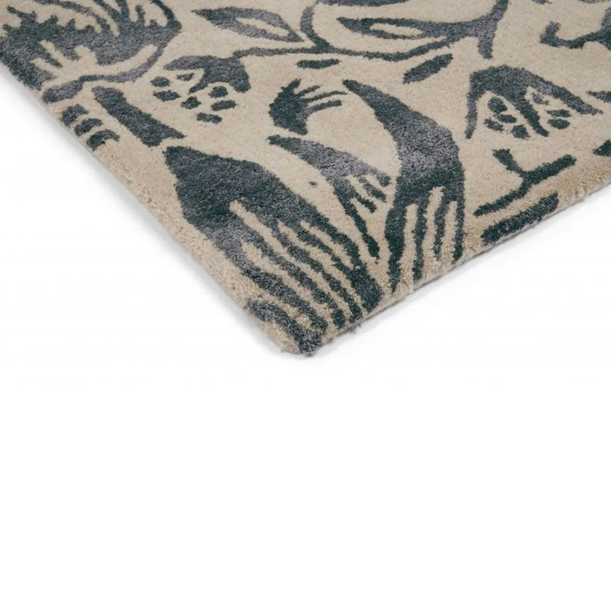 Strawberry Thief Ink rug beige
