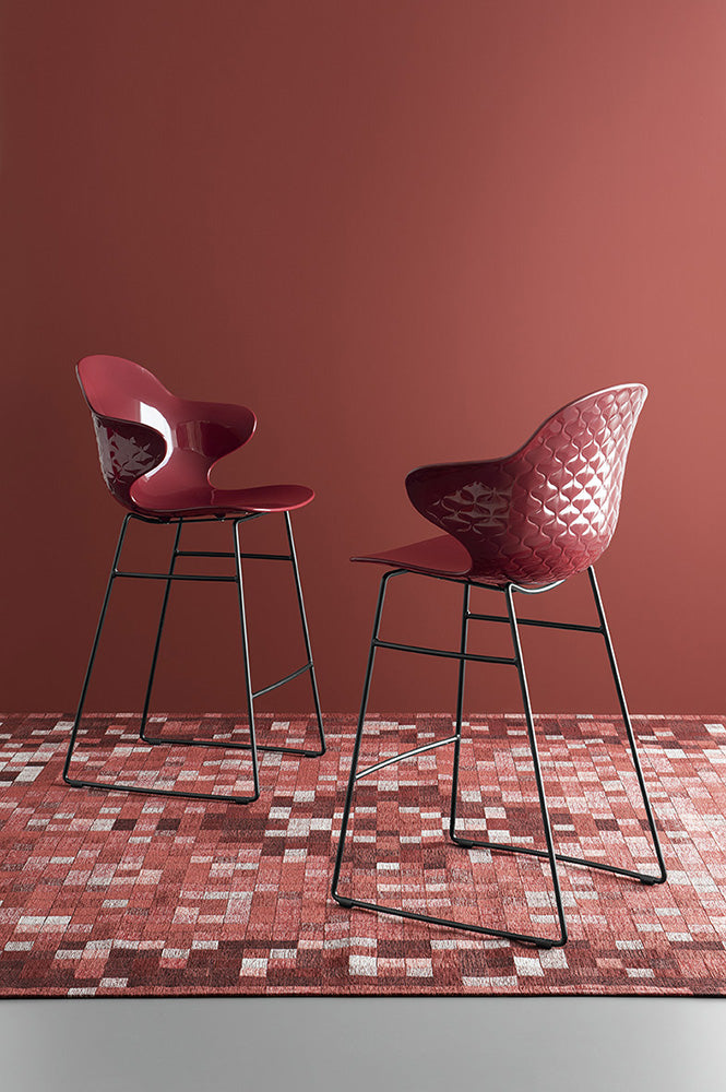 Bar Stool SAINT TROPEZ with Pink Seat and Metal Base
