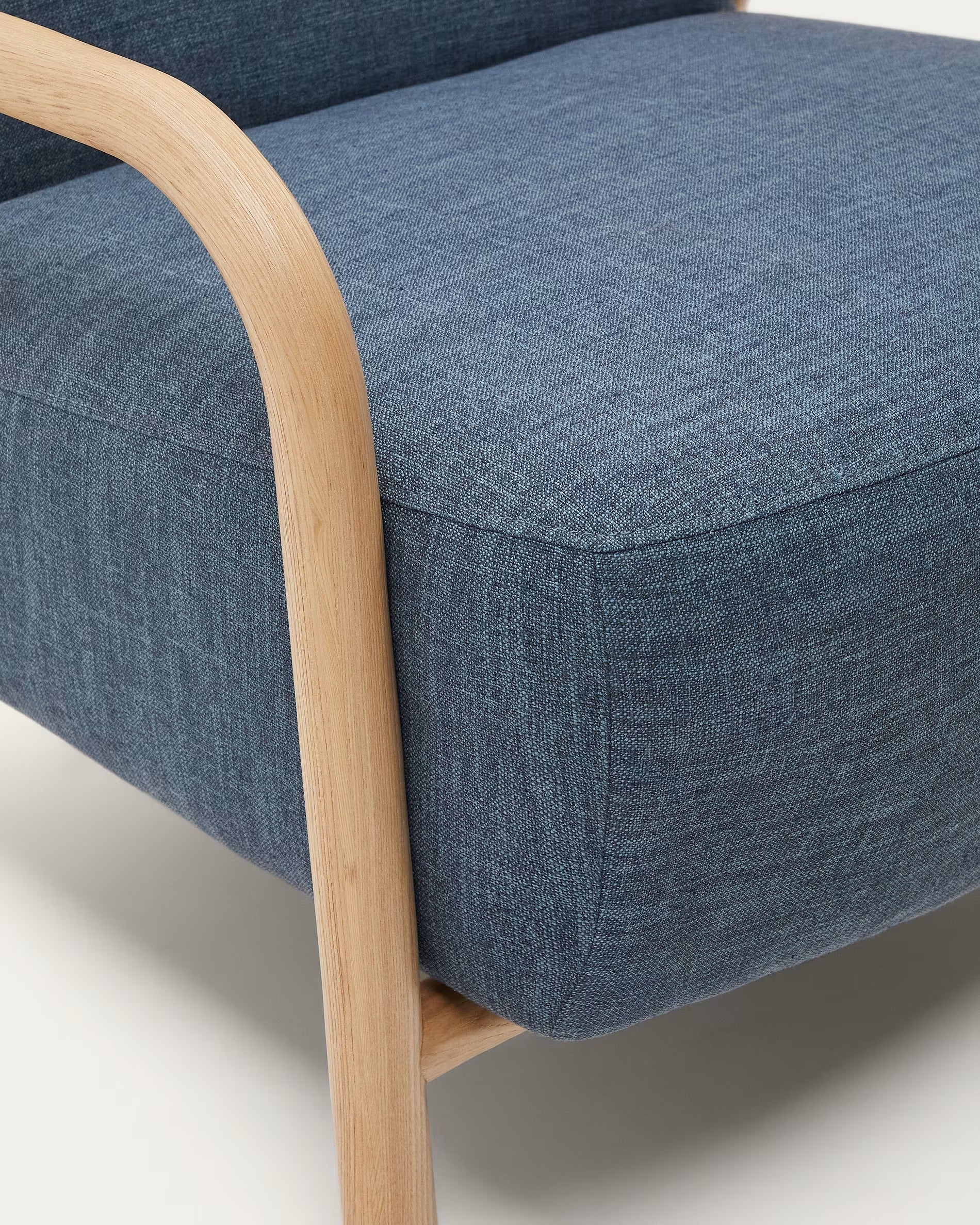 SYLO armchair blue with ash base