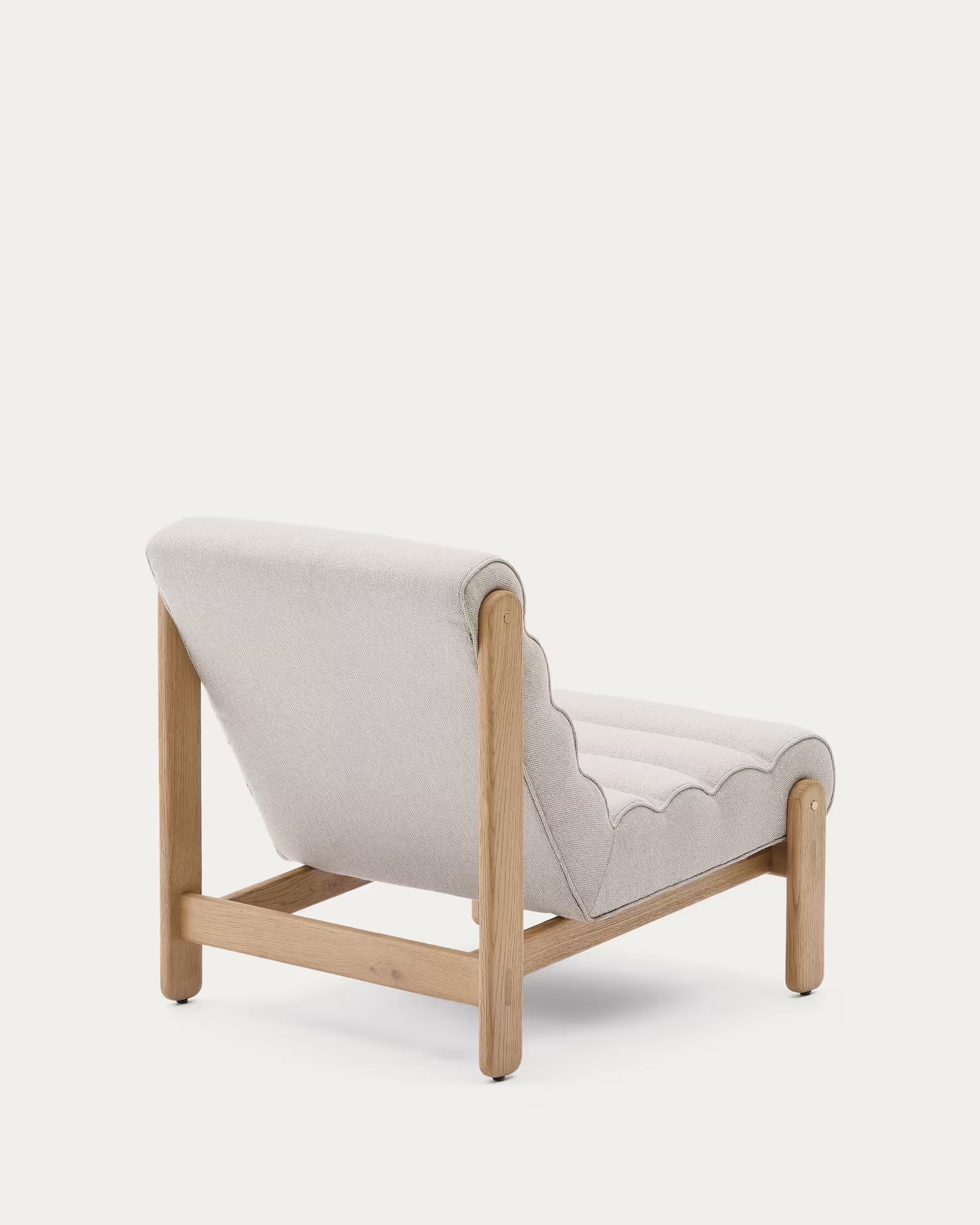 MAGIRA white armchair with wooden base