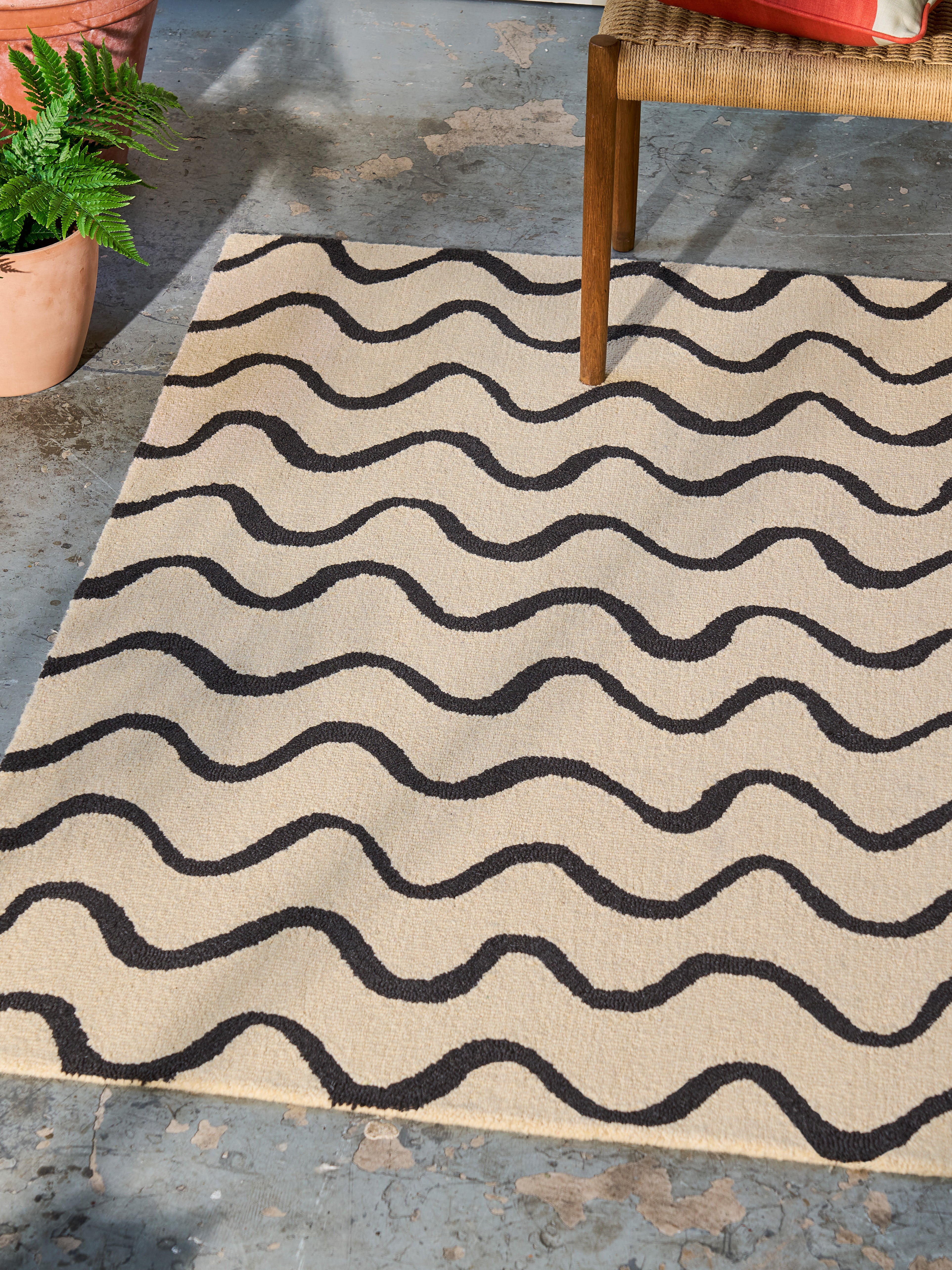 RIBBON Beige Carpet with Black