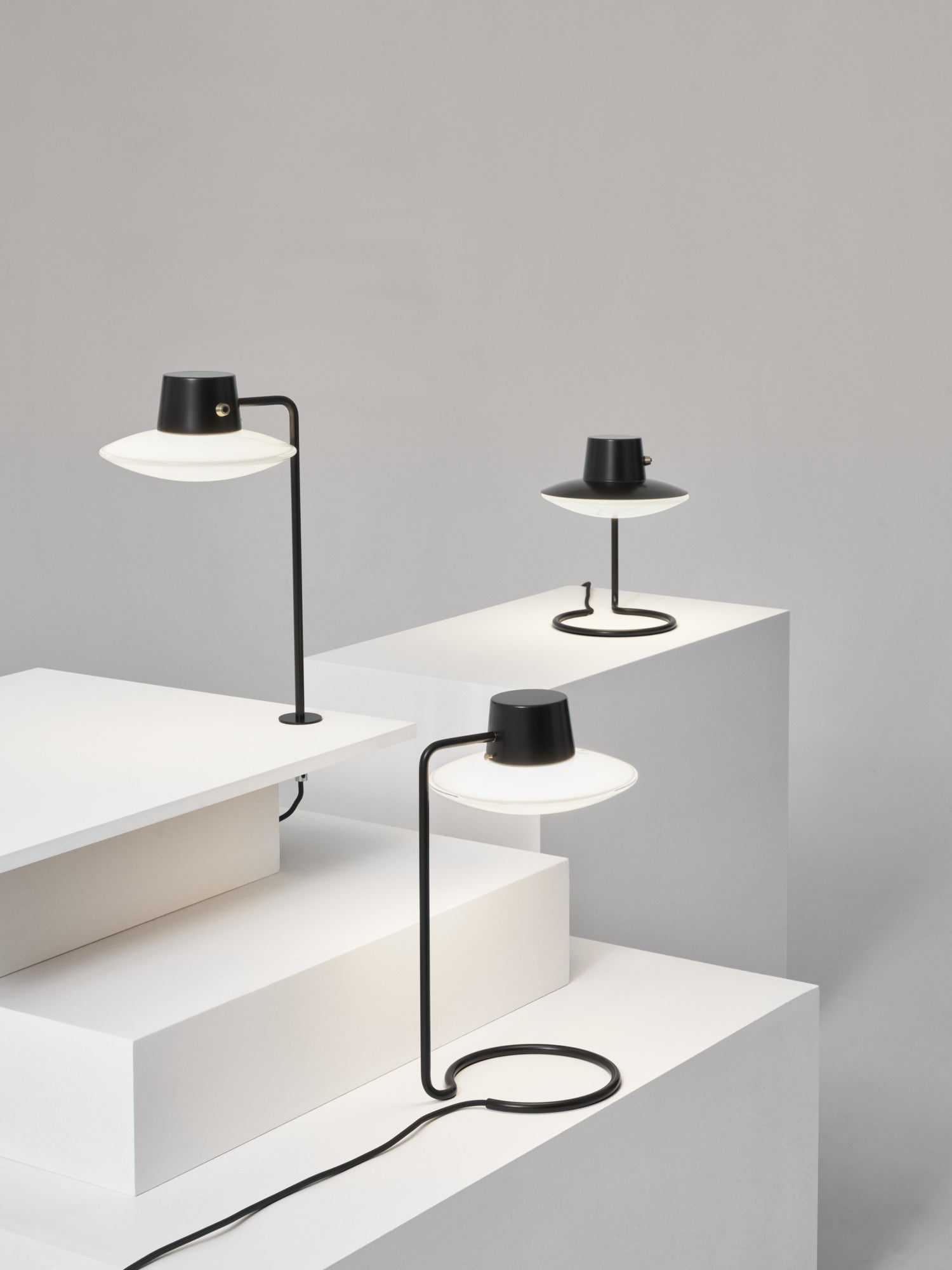 Lampa stołowa AJ OXFORD czarny