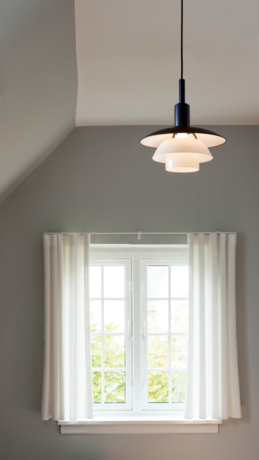 PH 3/3 pendant lamp white with black matte finish