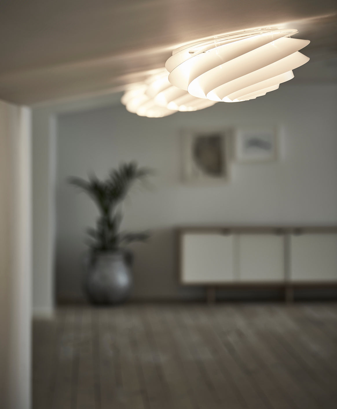 Wall lamp MODEL 1320 SWIRL white
