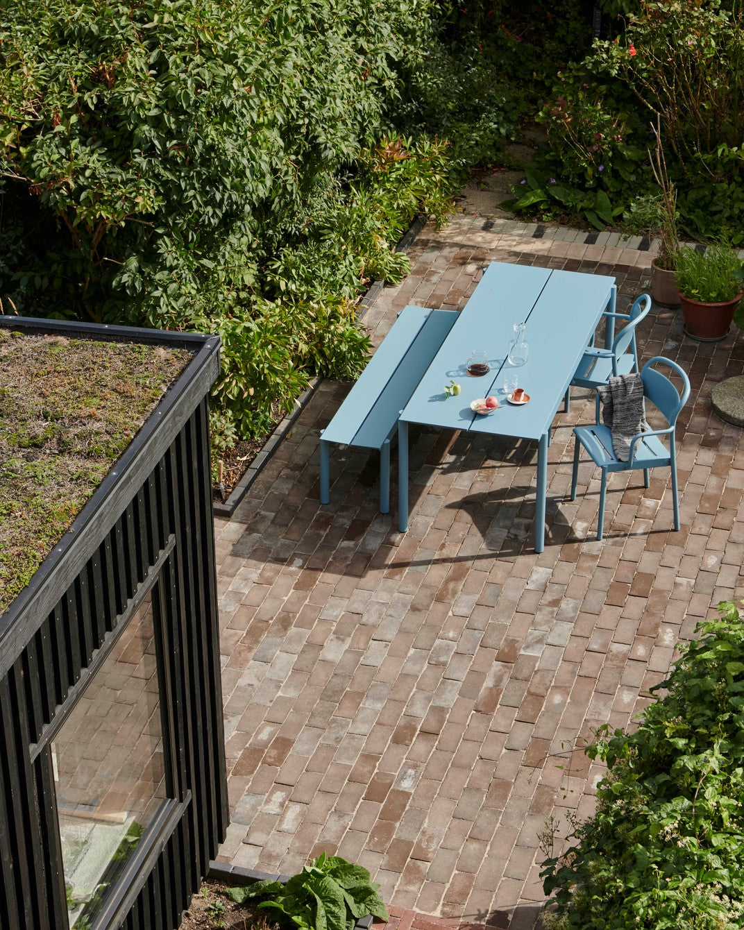 LINEAR Blue Steel Outdoor Armchair