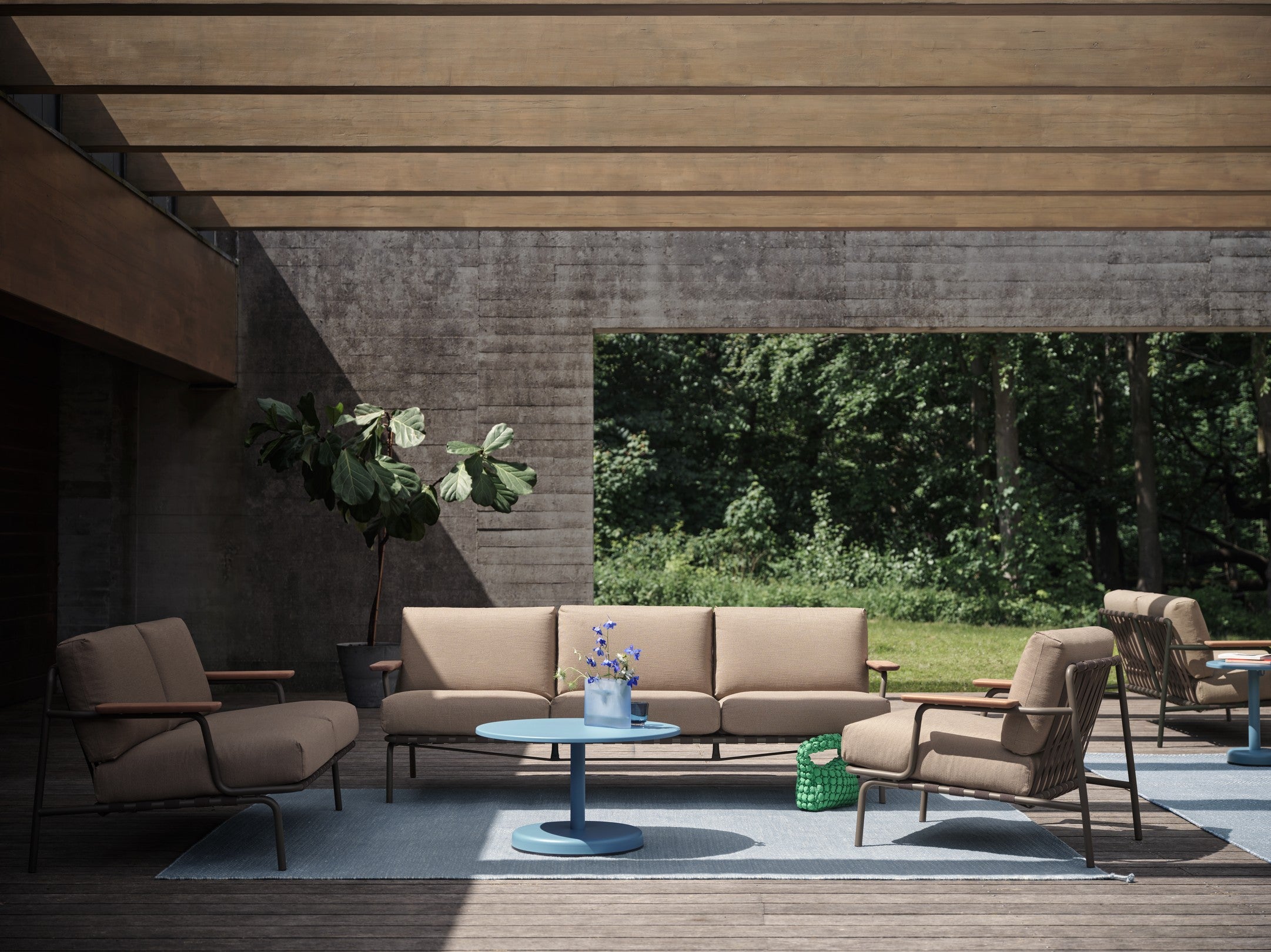 Outdoor coffee table LINEAR blue steel