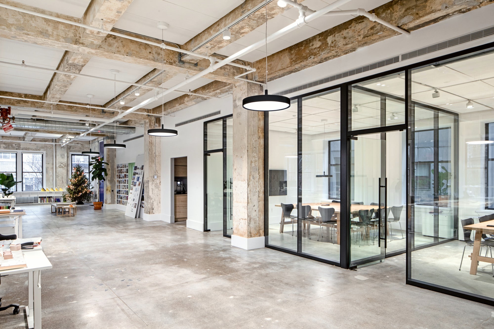 LP SLIM black pendant lamp