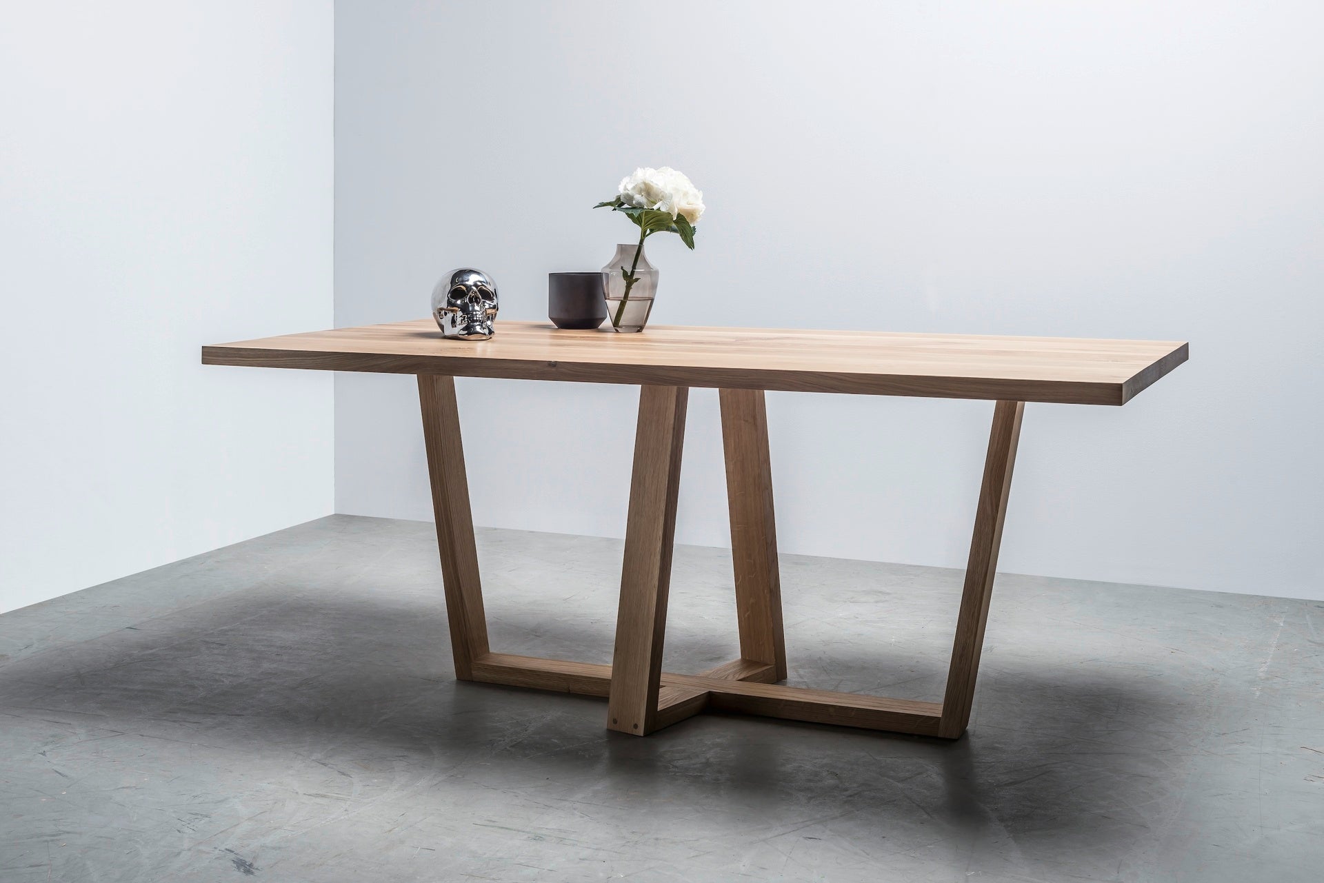 DIAMOND Table Oak Wood
