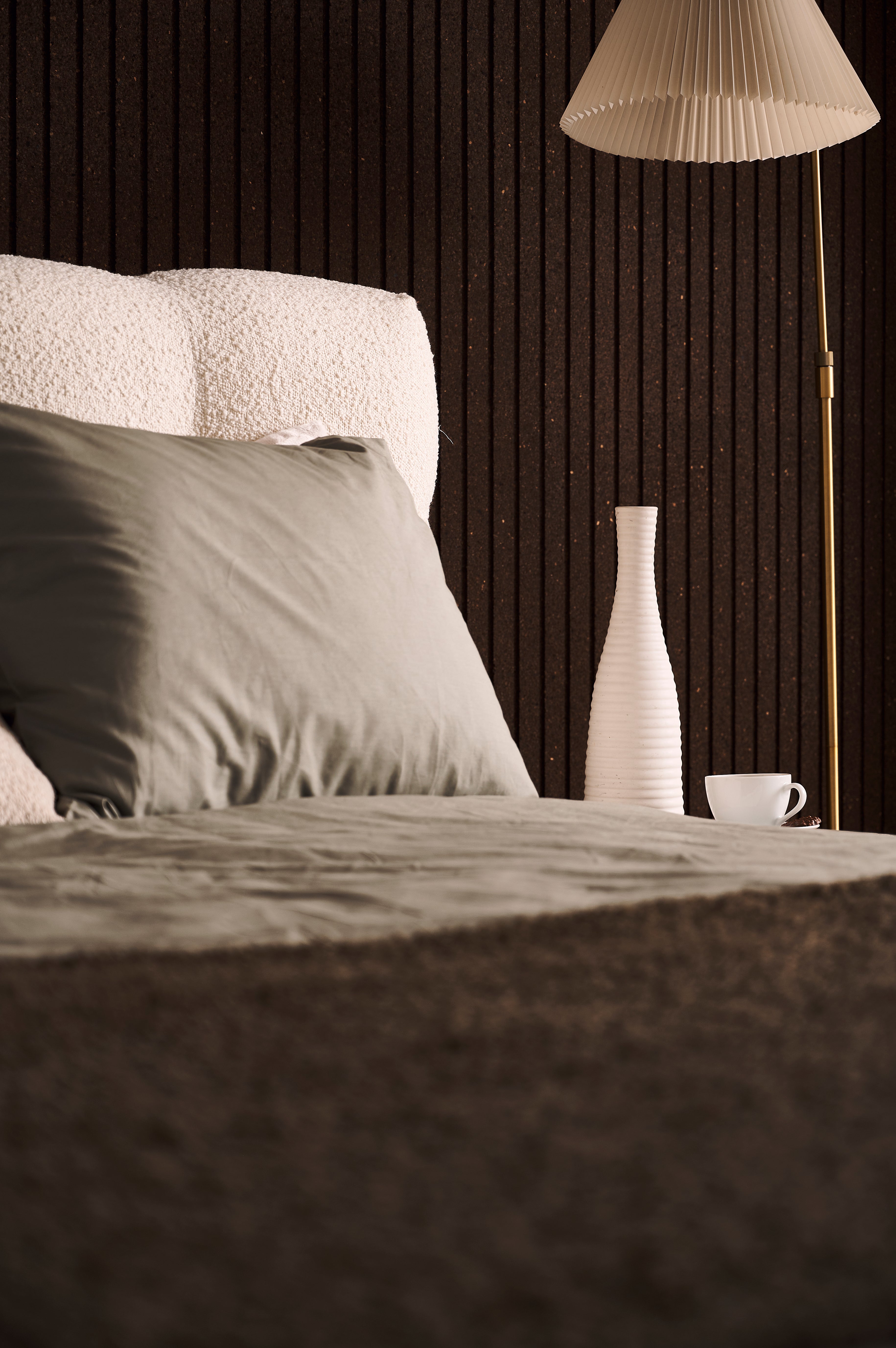 Upholstered bed MICHELLE customizable