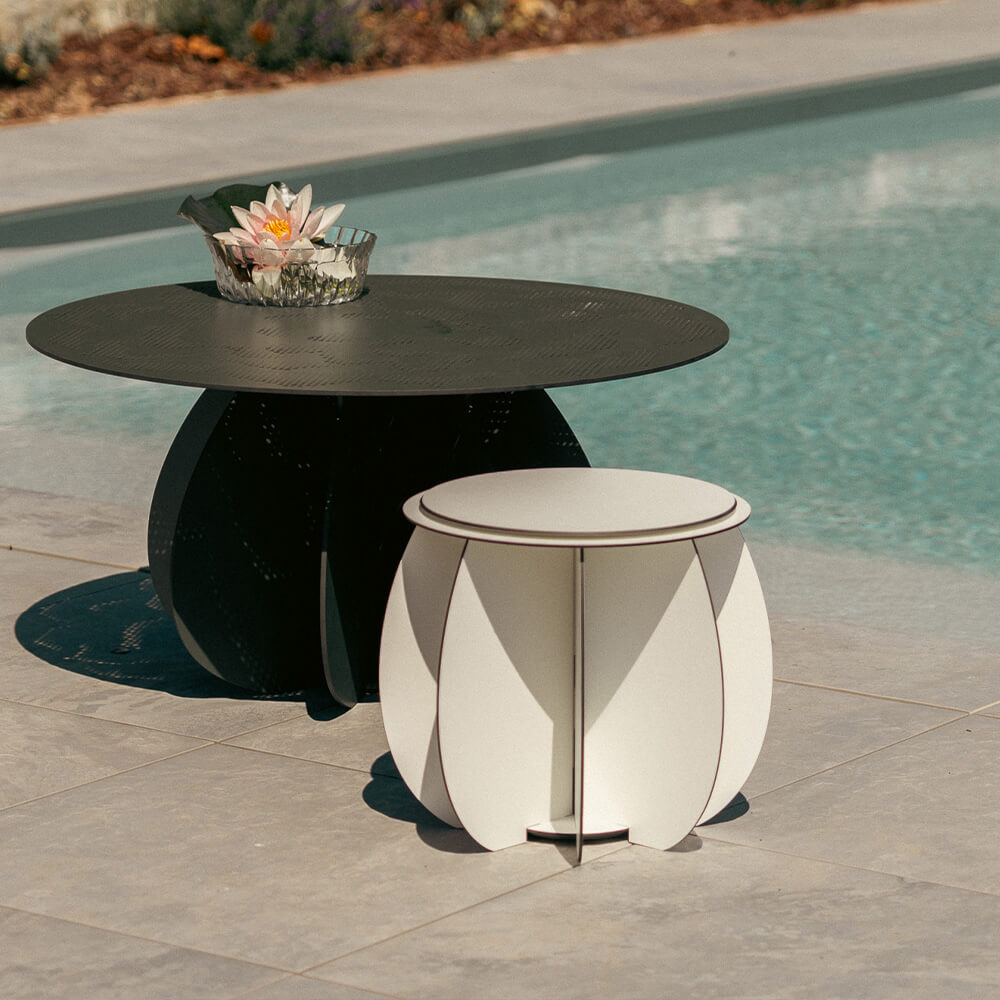 GARDENIA Black Garden Stool