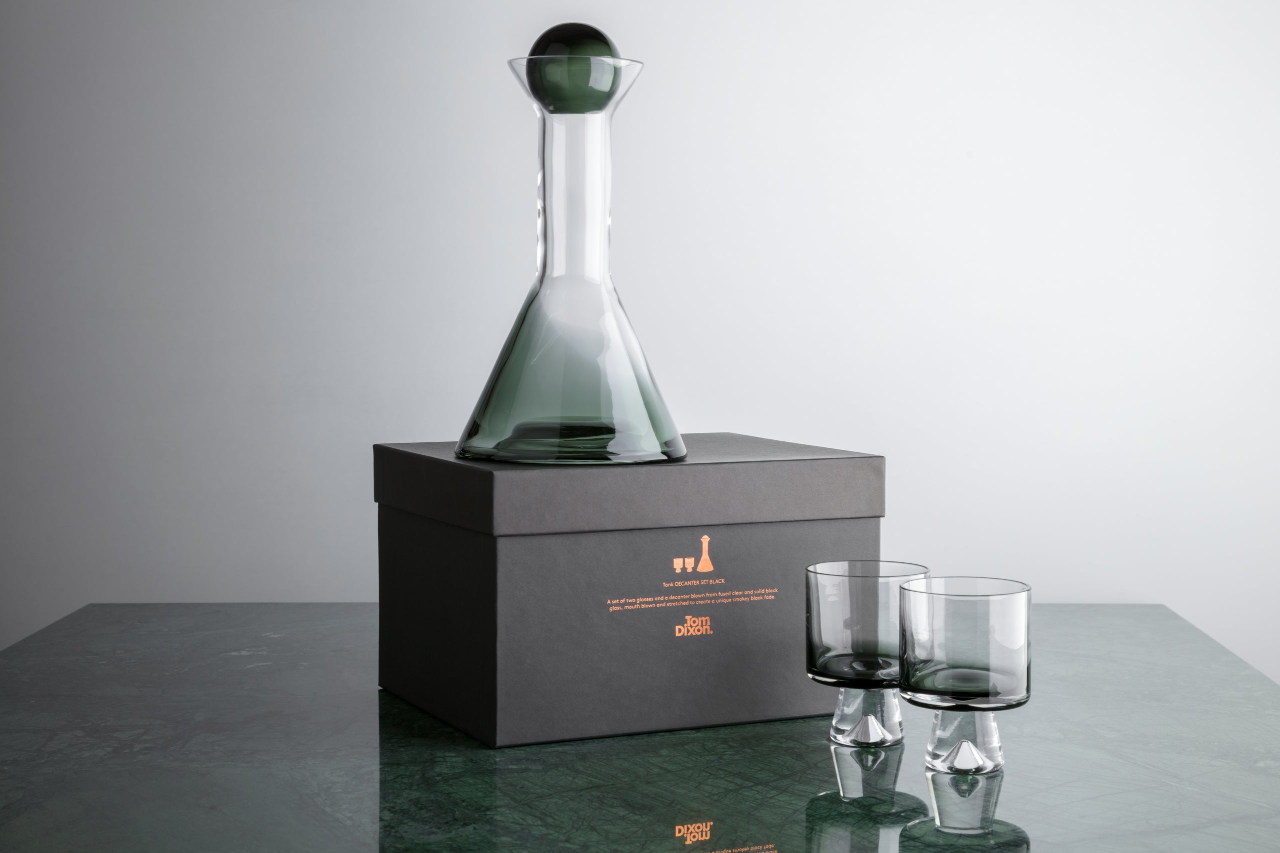 Schwarzglas mit Panzerkantalter