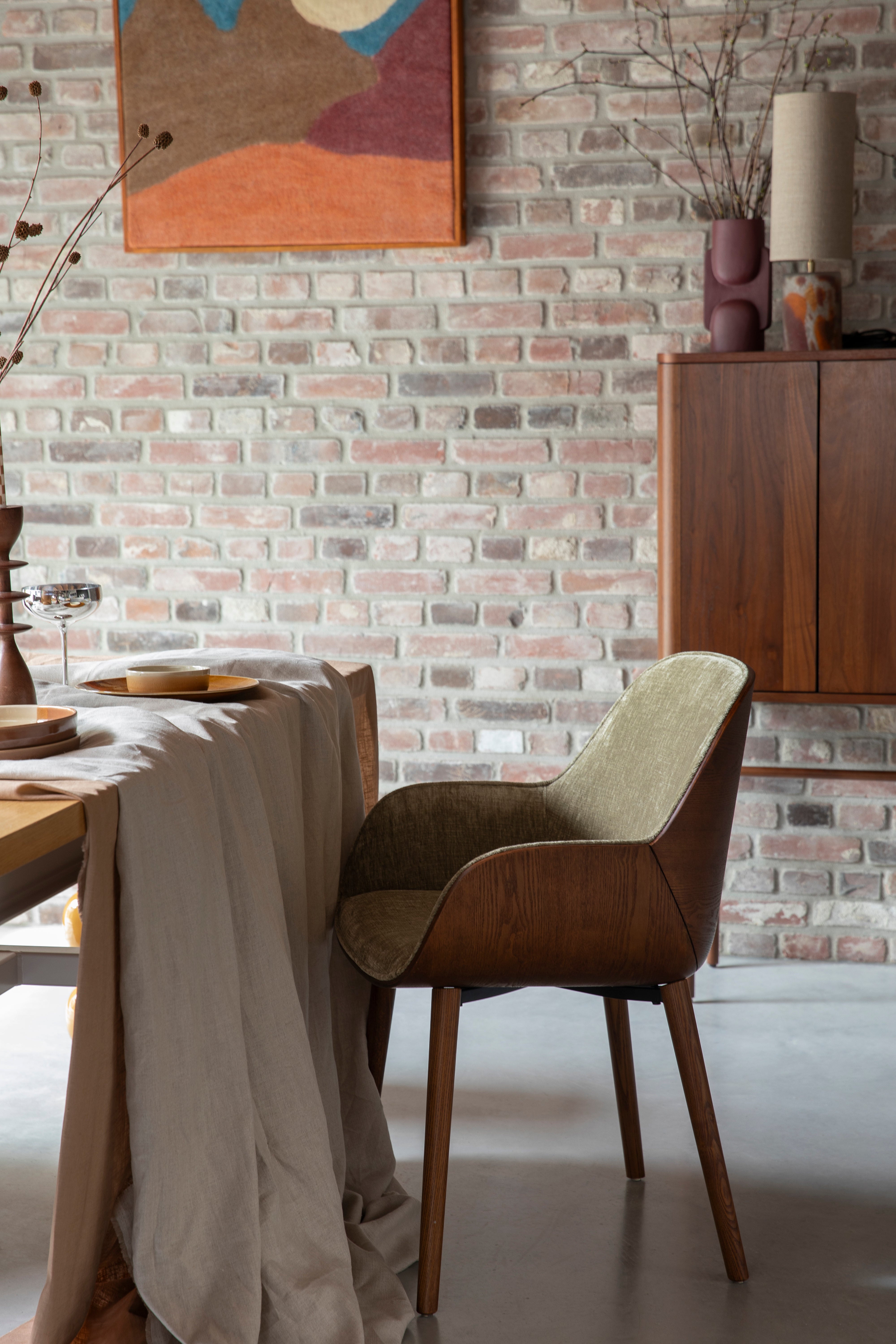 TAYLOR Chair Green with Wooden Base